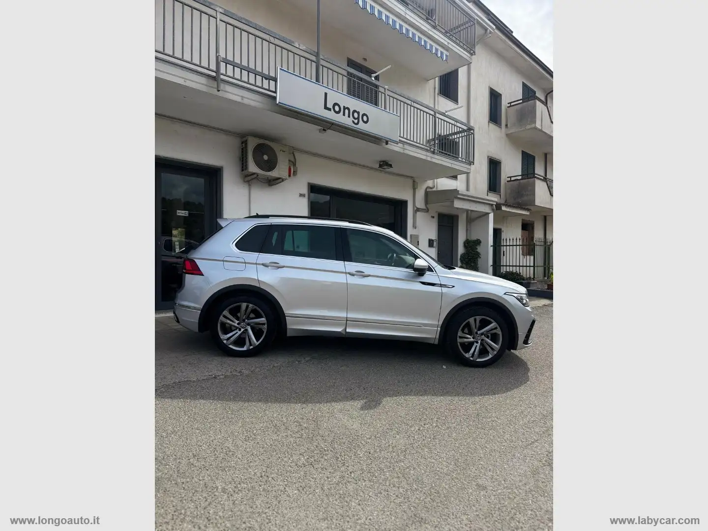 Volkswagen Tiguan 2.0 TDI 150CV SCR DSG R-Line PRONTA CONSEGNA Grigio - 2