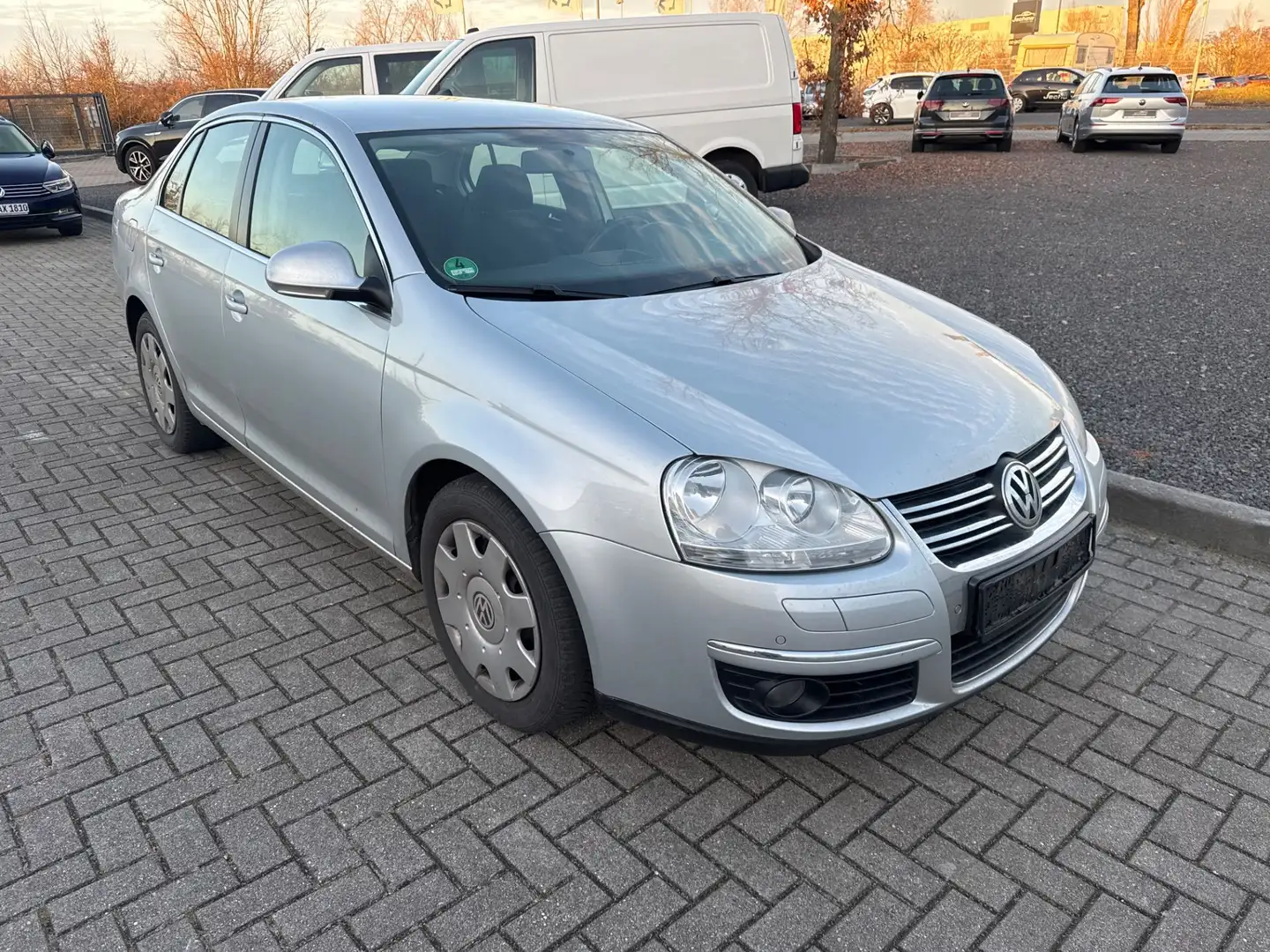 Volkswagen Jetta 1.4 TSI Comfortline 1 Hand Export Silber - 2