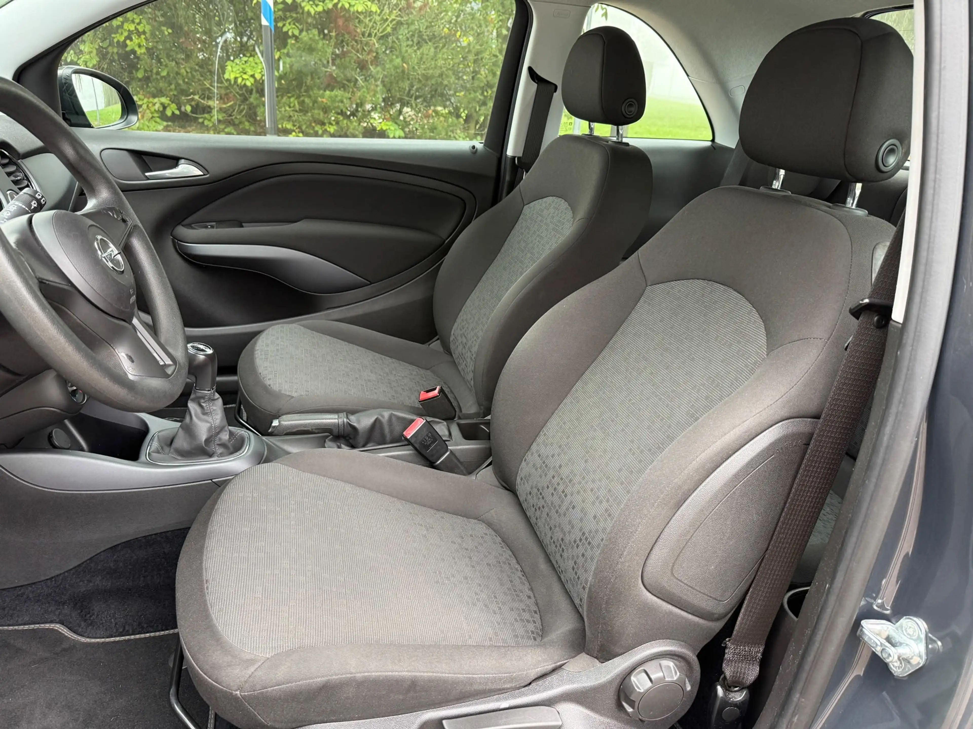 Opel Adam 1.2 — photo 8