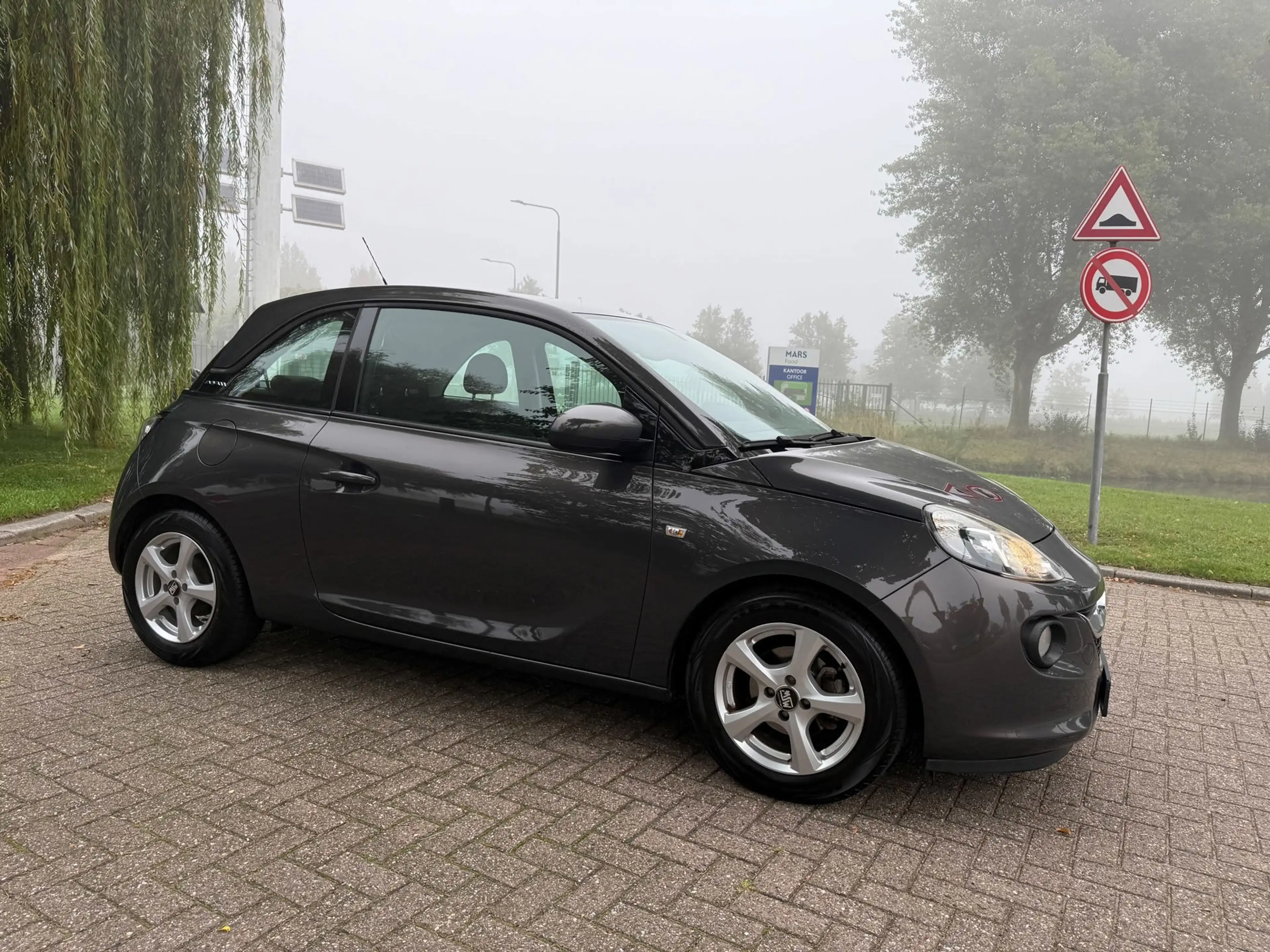 Opel Adam 1.2 — photo 2