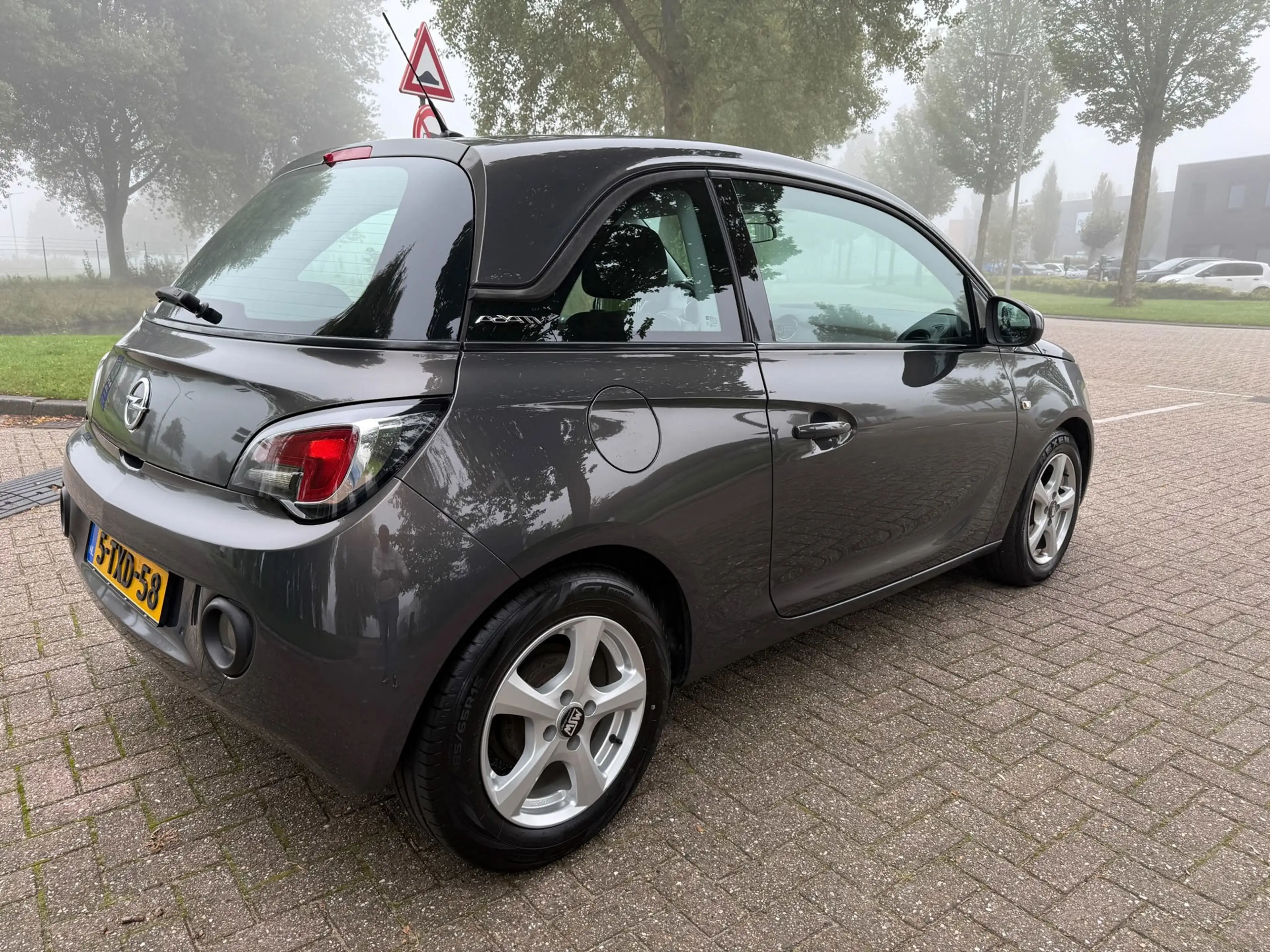 Opel Adam 1.2 — photo 5