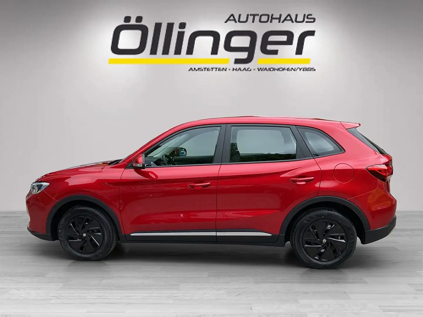 MG ZS + 1.5 Benzin Standard Rosso - 2