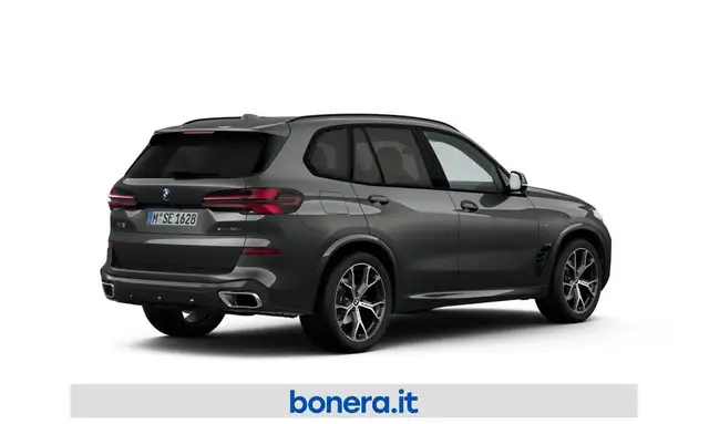 BMW X5 view 2