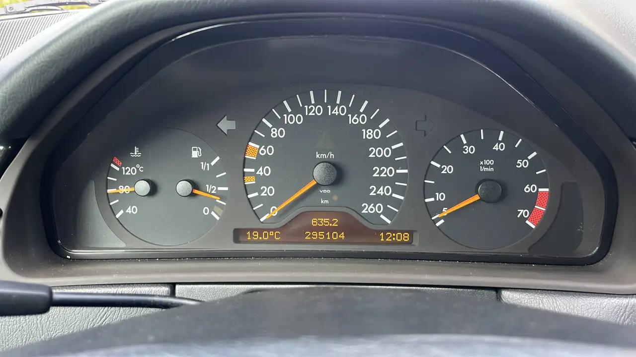 Mercedes-Benz E 420 E420 Avantgarde | BTW-auto | Youngtimer, foto 11