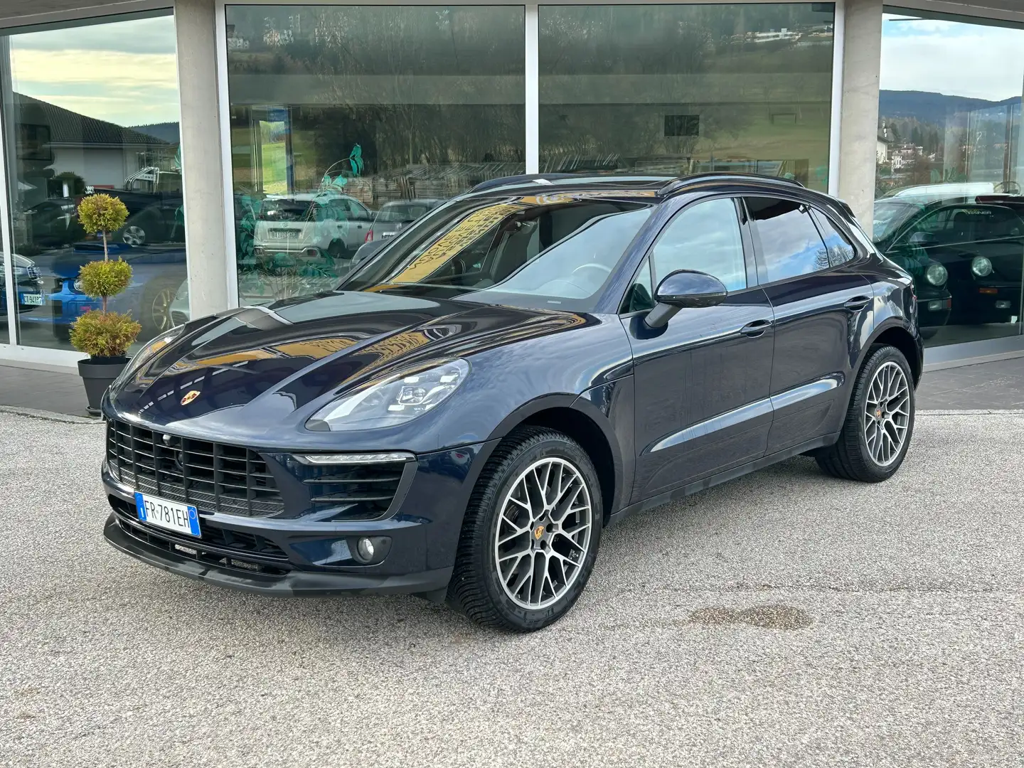 Porsche Macan Macan 2.0 252cv pdk Blu/Azzurro - 1