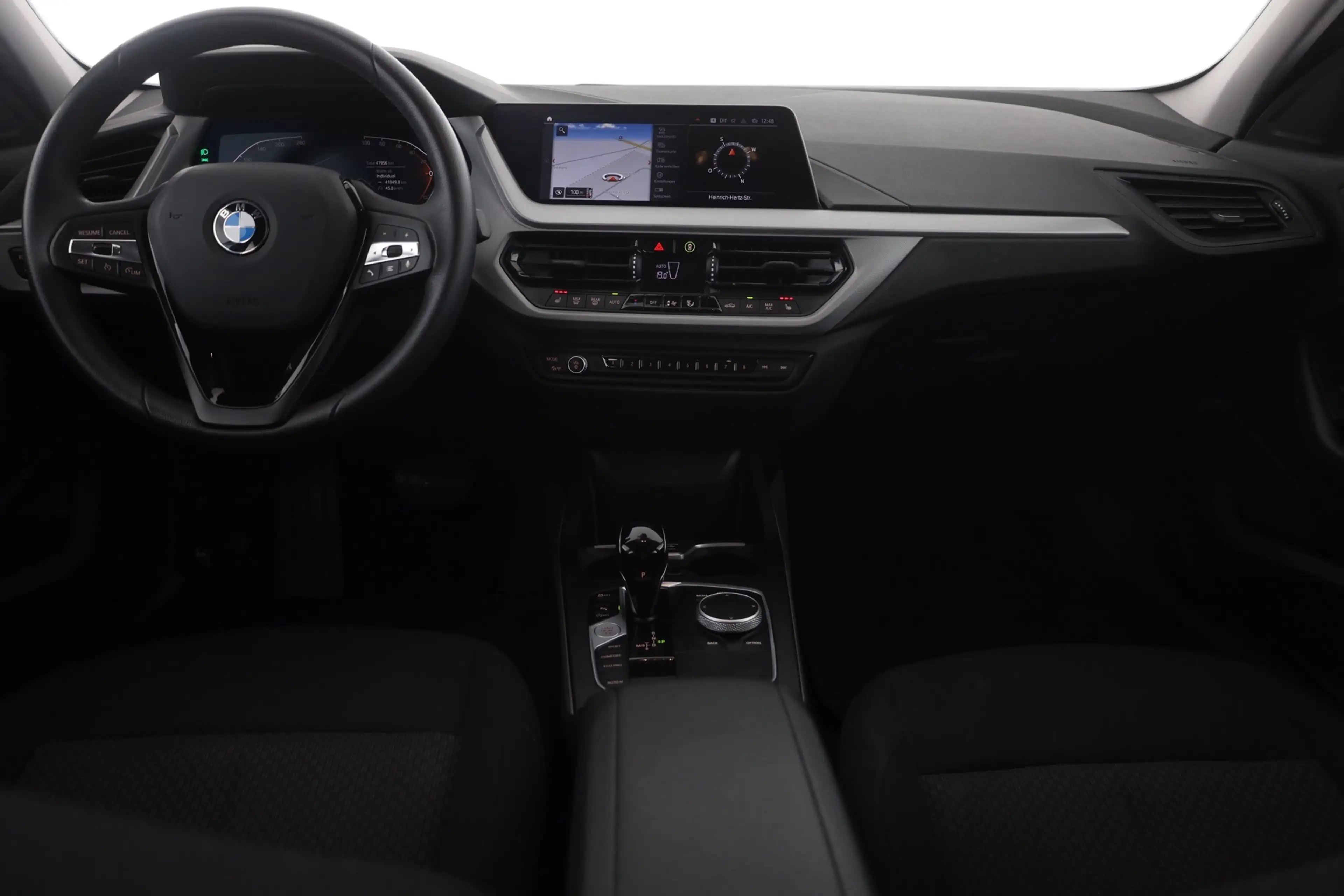 BMW 118 118i Advantage Aut. LED Navi Sitzheizung — photo 9