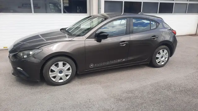 Mazda 3 Mazda 3 Sport CD105 Attraction Attraction