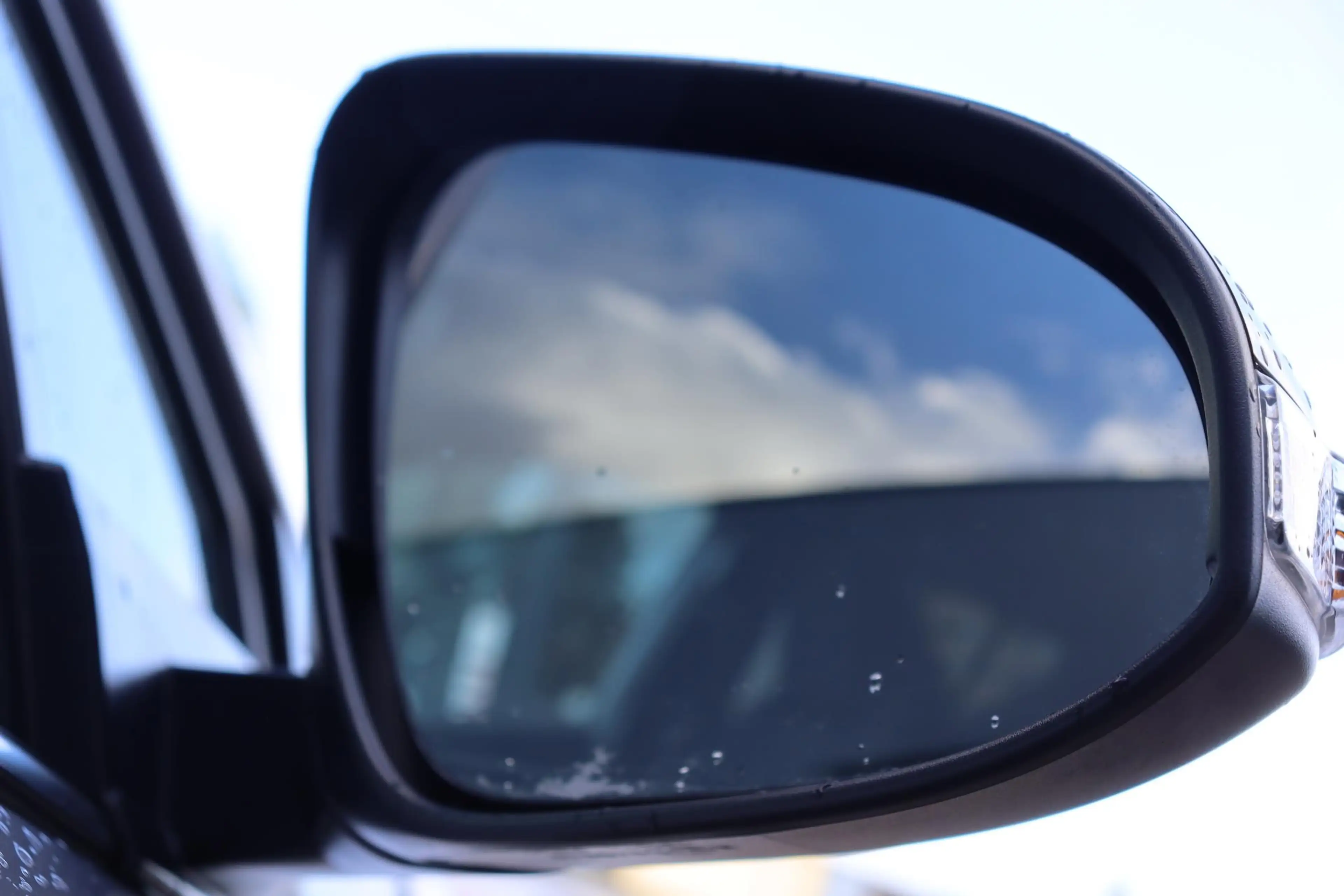 Toyota C-HR 1.8 Hybrid Dynamic — photo 13