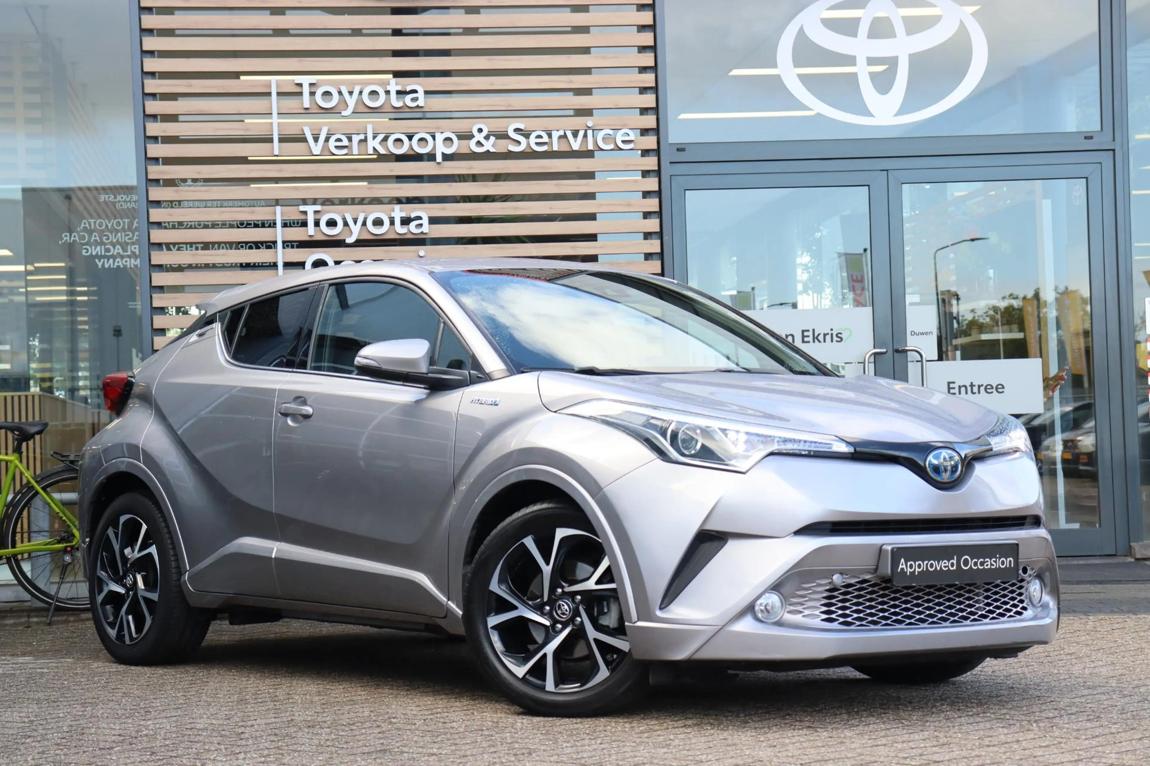 Toyota C-HR 1.8 Hybrid Dynamic — photo 7