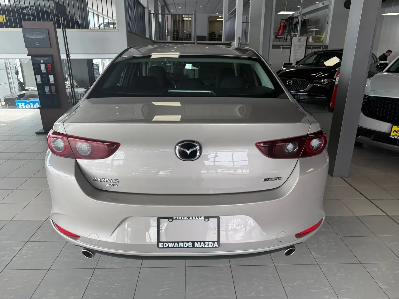 Mazda 3 снимка Mazda 3