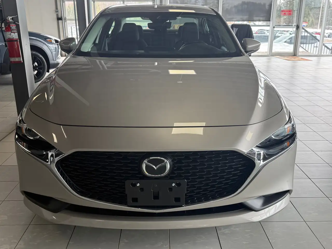 Mazda 3 снимка Mazda 3