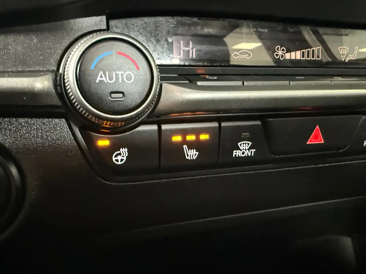 Mazda 3 снимка Mazda 3