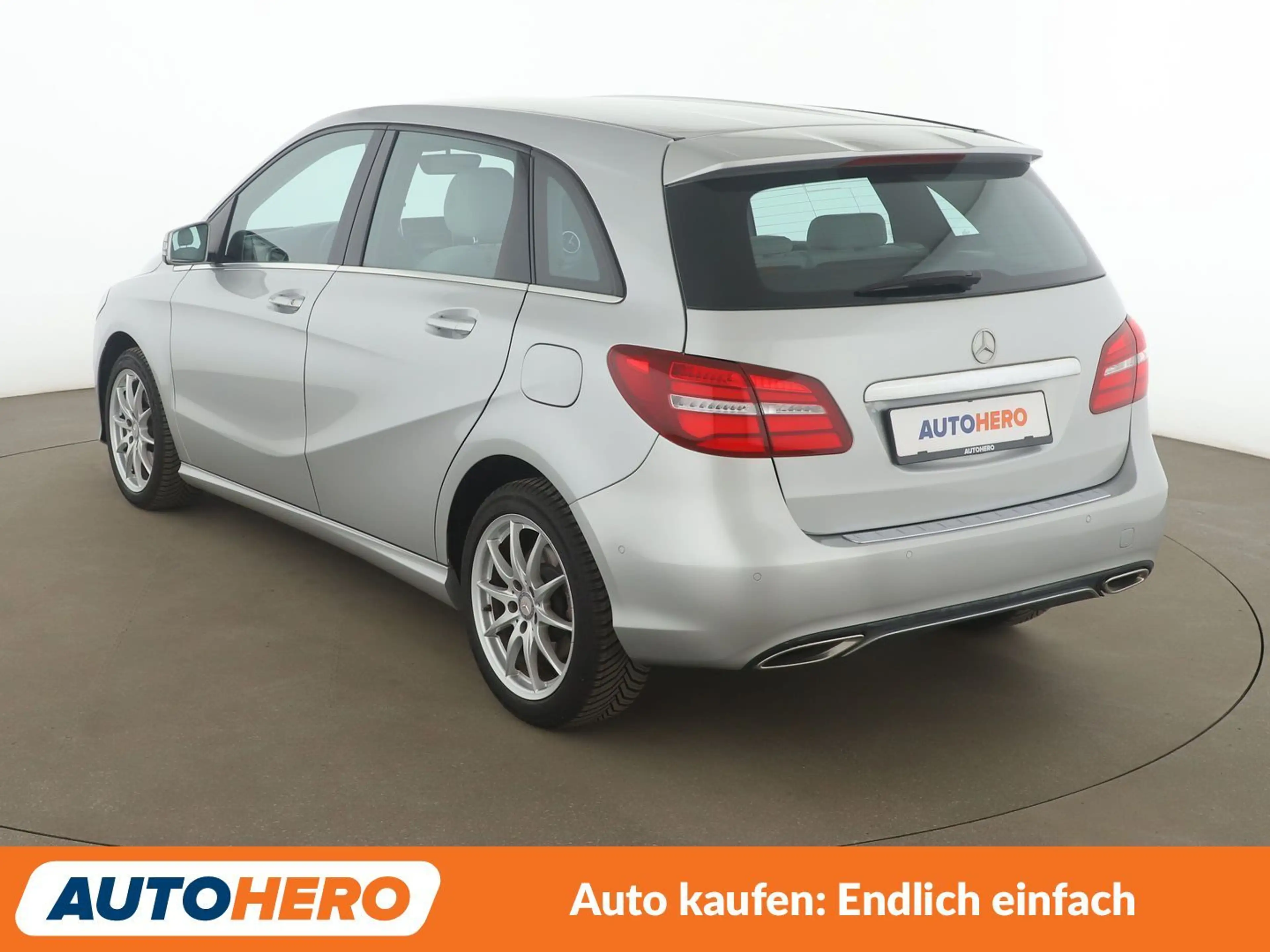 Mercedes-Benz B 220 B 220 CDI 4Matic Style Aut.*NAV*LED*TEMP*PDC*SHZ* — photo 4