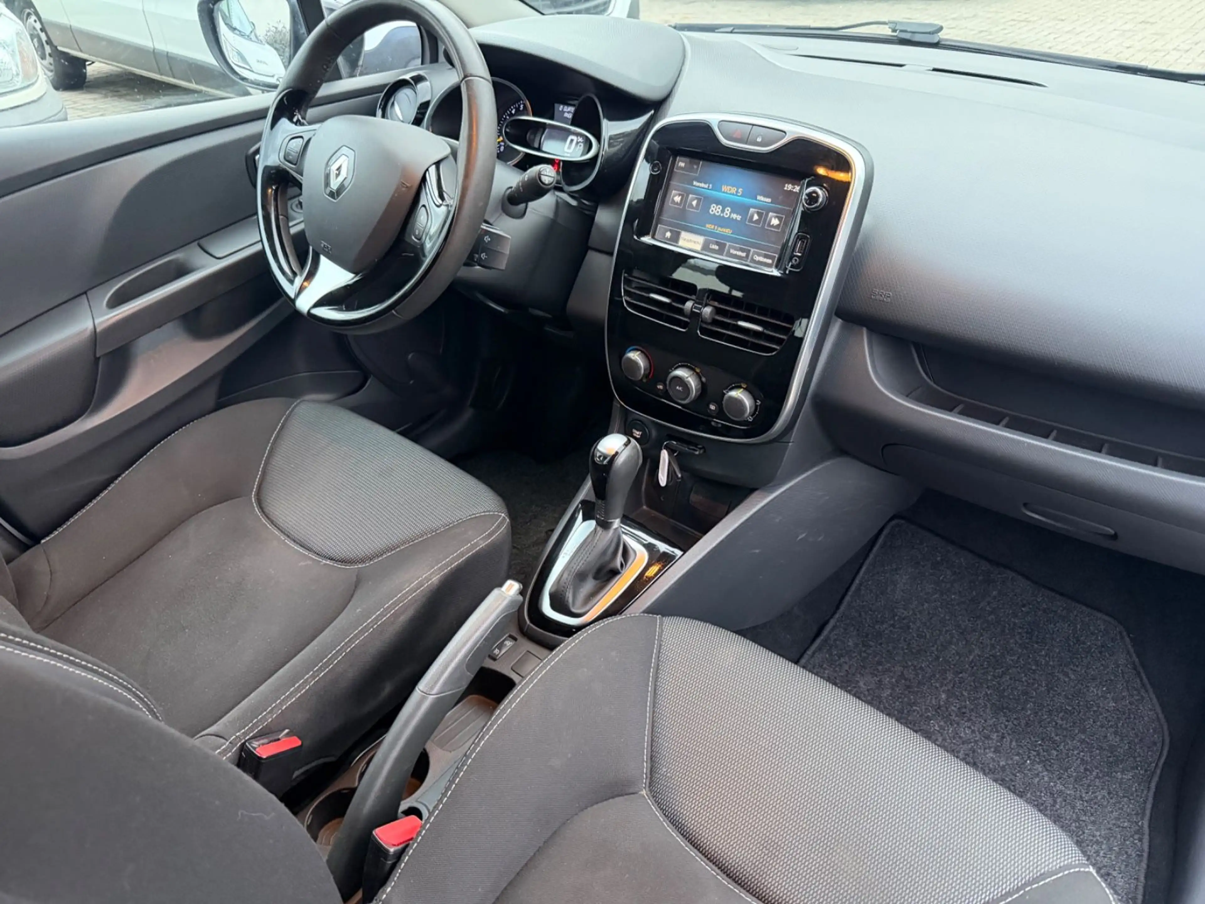 Renault Clio Dynamique Navi Automatik Klima Tempomat — photo 4