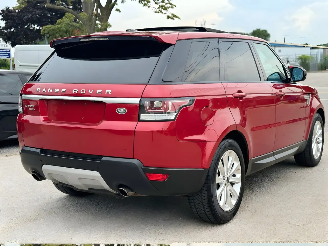 Land Rover Range Rover Sport снимка Land Rover Range Rover Sport