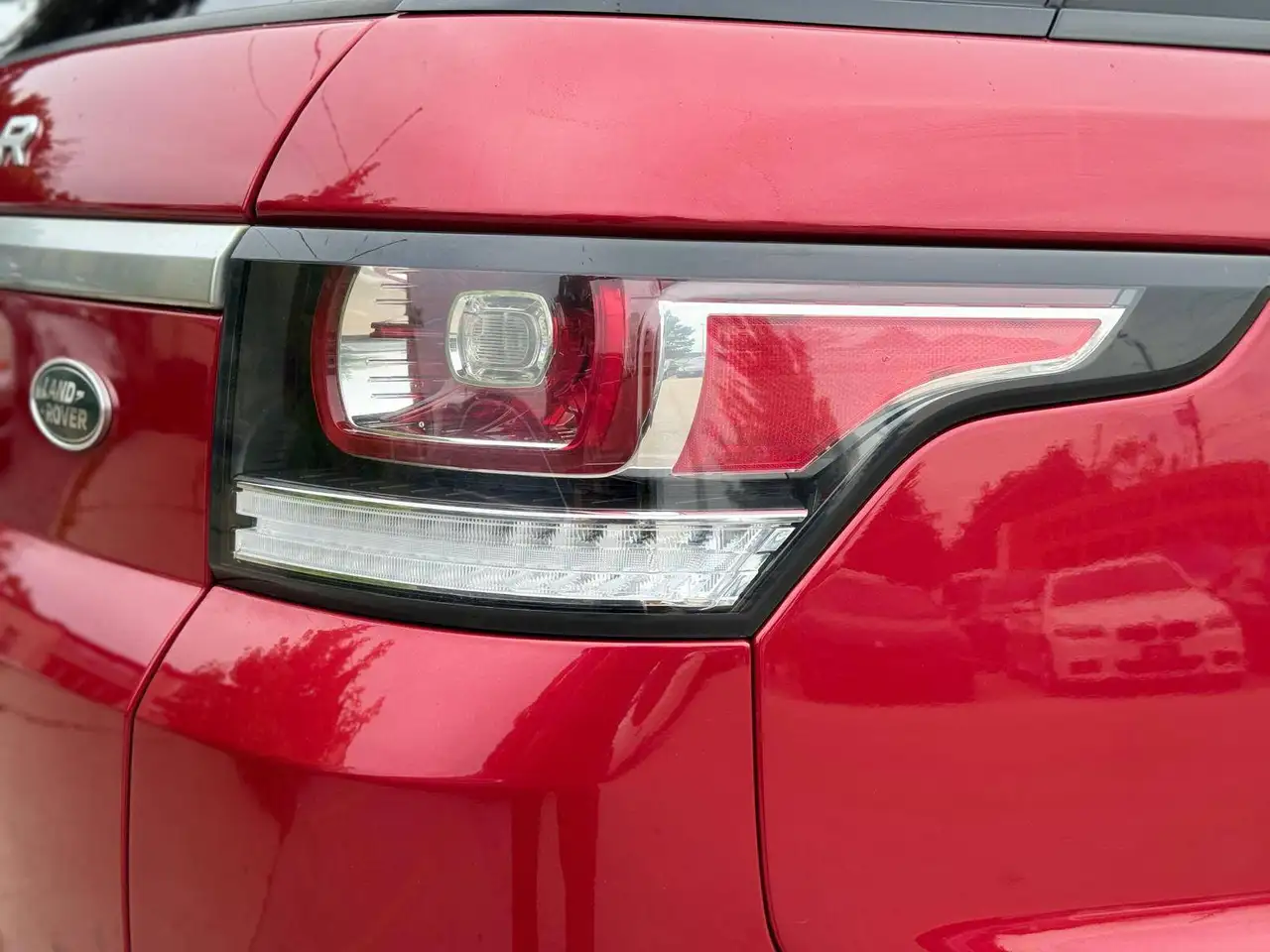 Land Rover Range Rover Sport снимка Land Rover Range Rover Sport