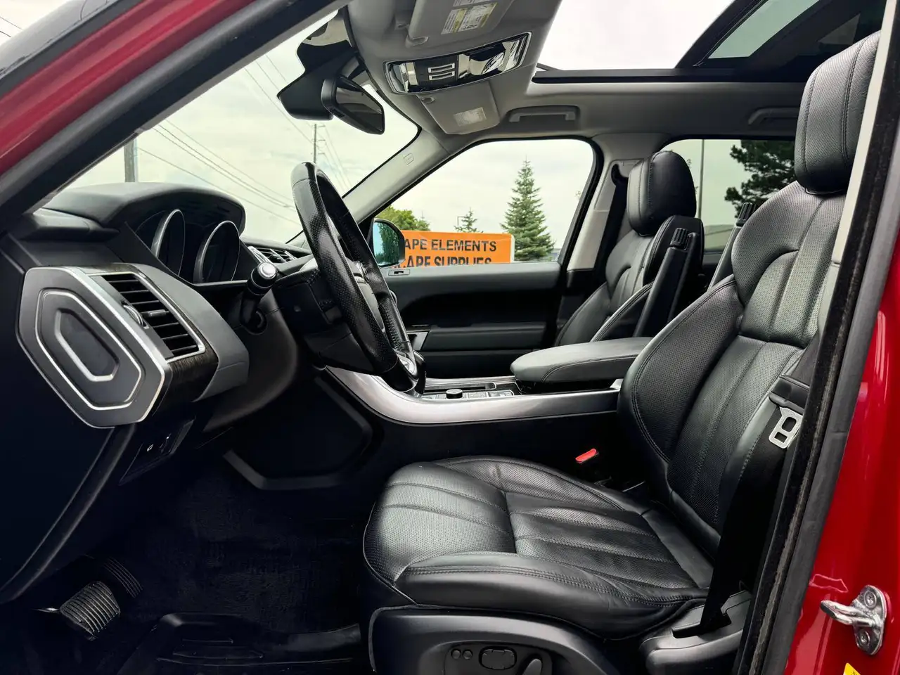 Land Rover Range Rover Sport снимка Land Rover Range Rover Sport