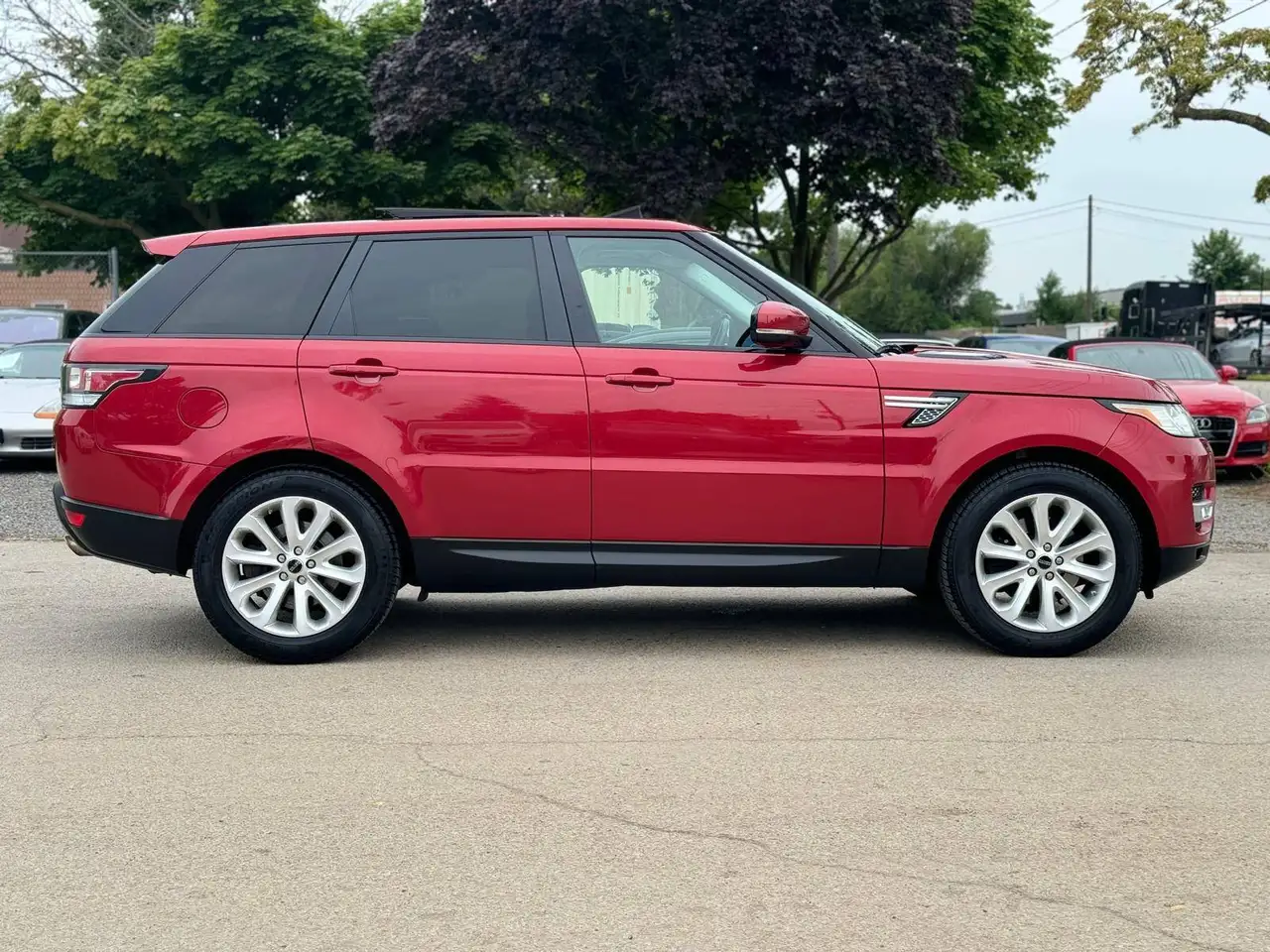Land Rover Range Rover Sport снимка Land Rover Range Rover Sport