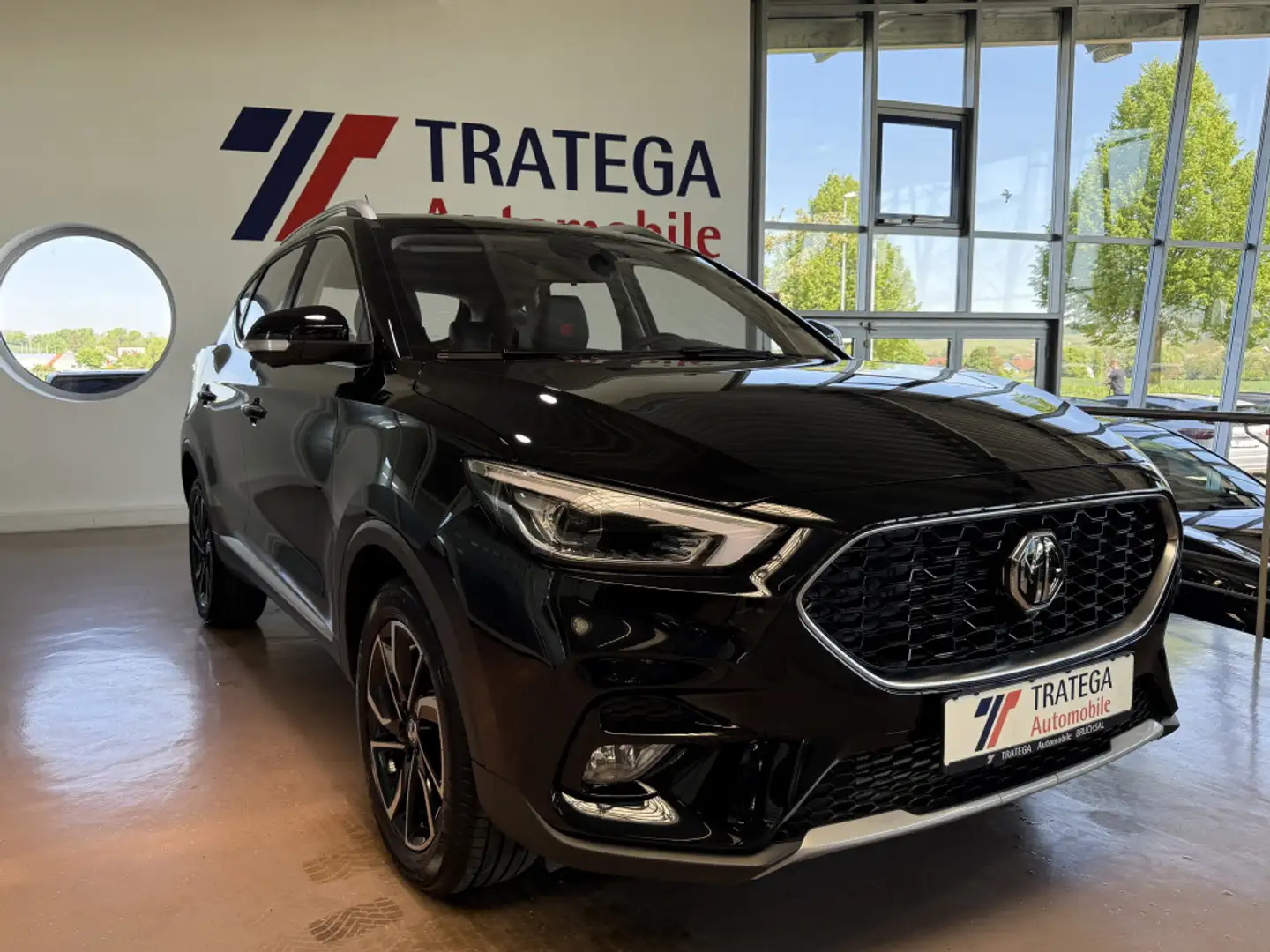MG ZS 1.0T-GDI AUT Luxury 360° LED Navi SHZ AHK Zwart - 1