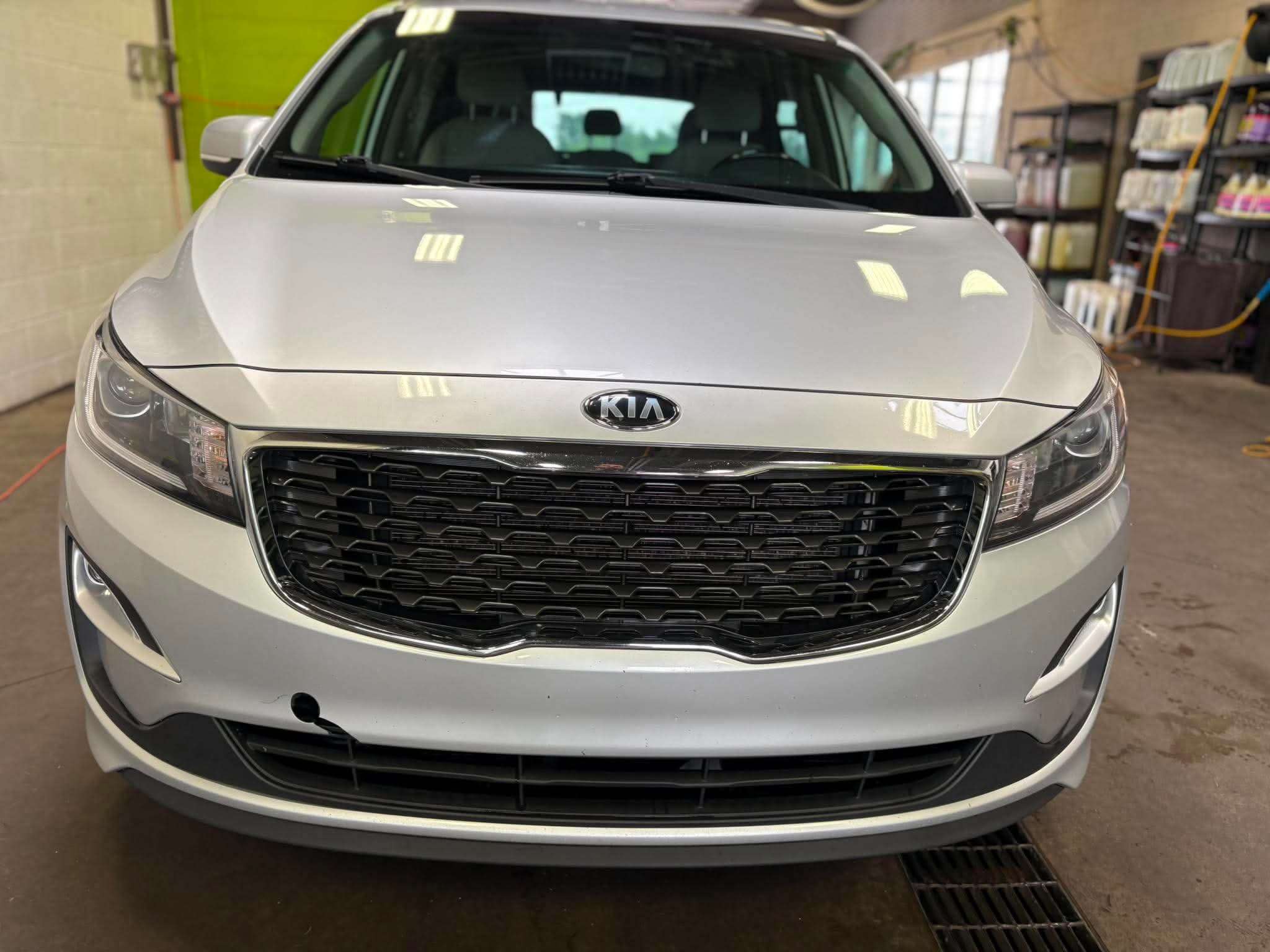 2021 Kia Sedona LX — photo 1