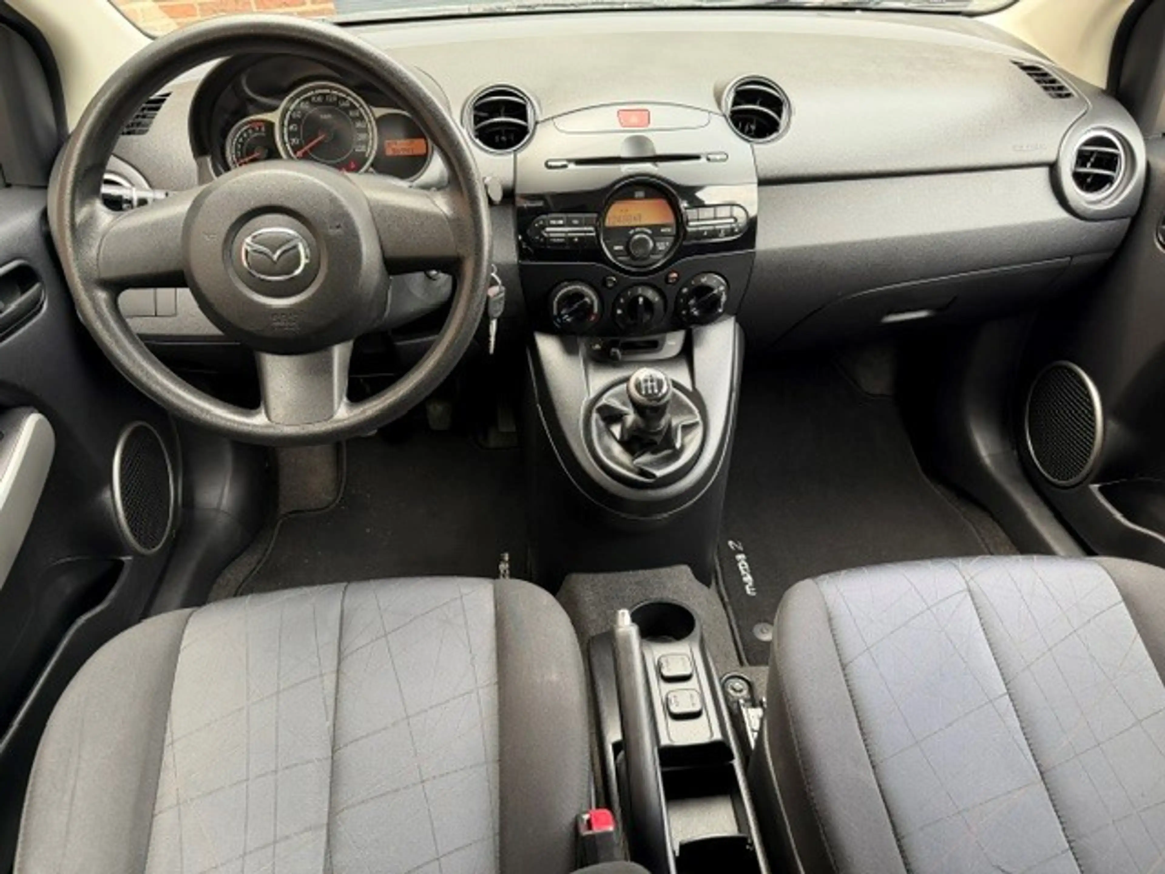 Mazda 2 1.3 Cool / bj.2012 / 5 deurs / airco / NAP met 967 — photo 5