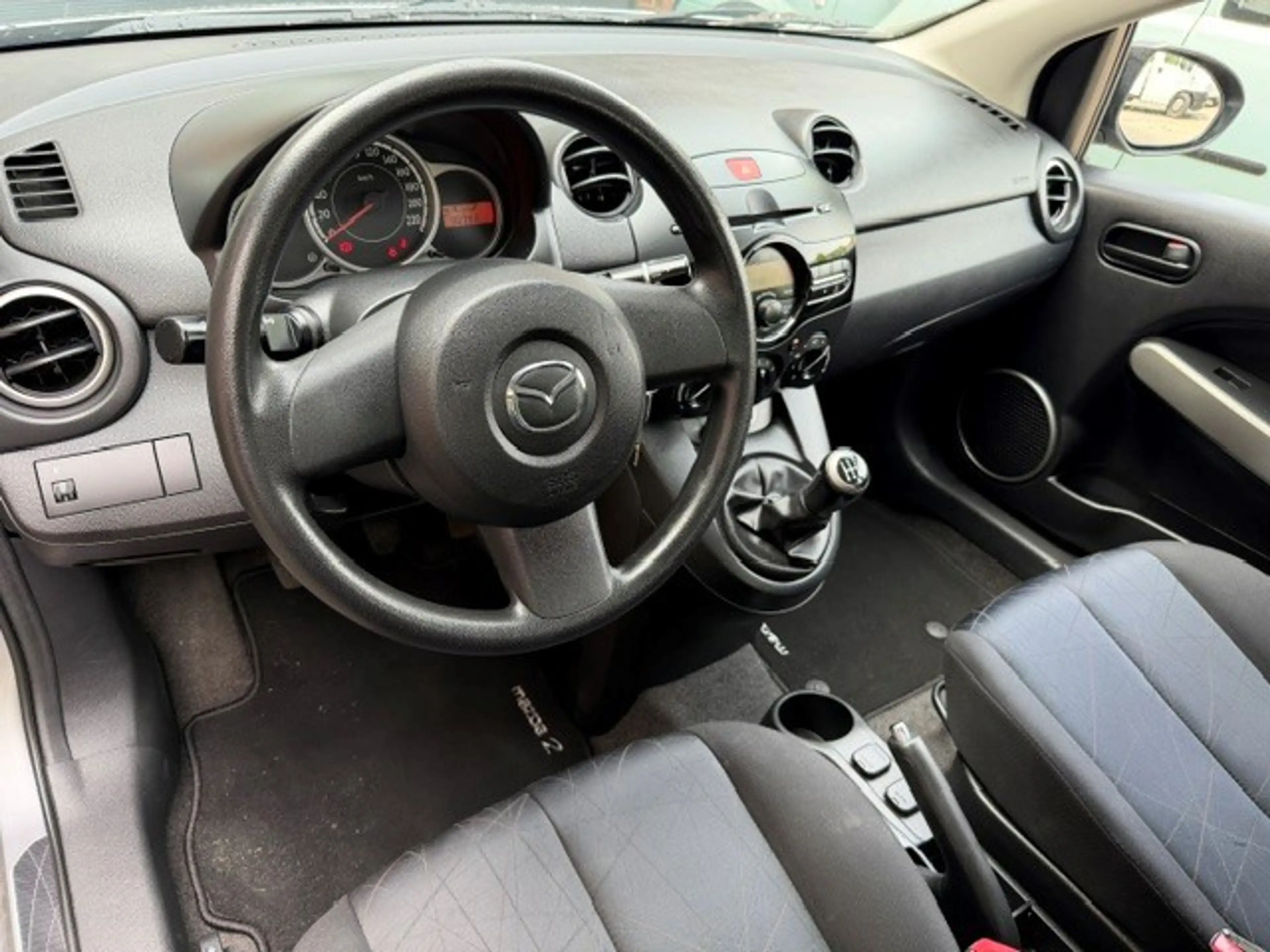 Mazda 2 1.3 Cool / bj.2012 / 5 deurs / airco / NAP met 967 — photo 6