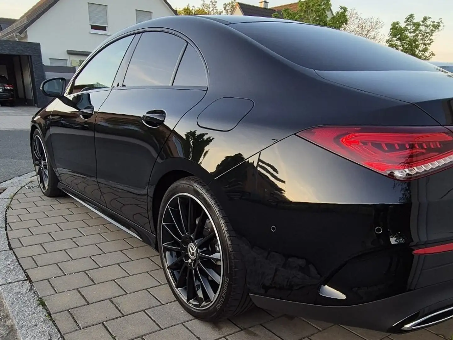 Mercedes-Benz CLA 220 d 8G-DCT AMG Line - 2