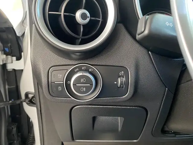 Alfa Romeo Stelvio view 21