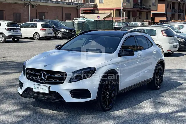 Mercedes-Benz GLA 200 GLA 200 d Automatic Premium