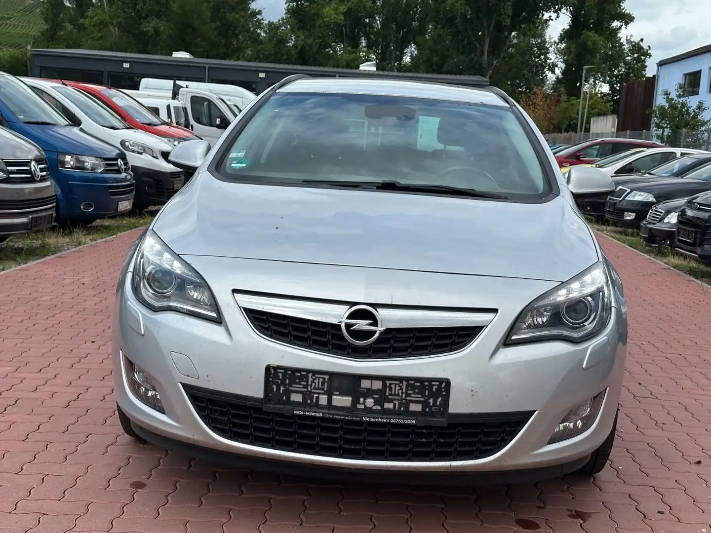 Opel Astra J 1.7 CDTI Sports Tourer Design Edition Silber - 2