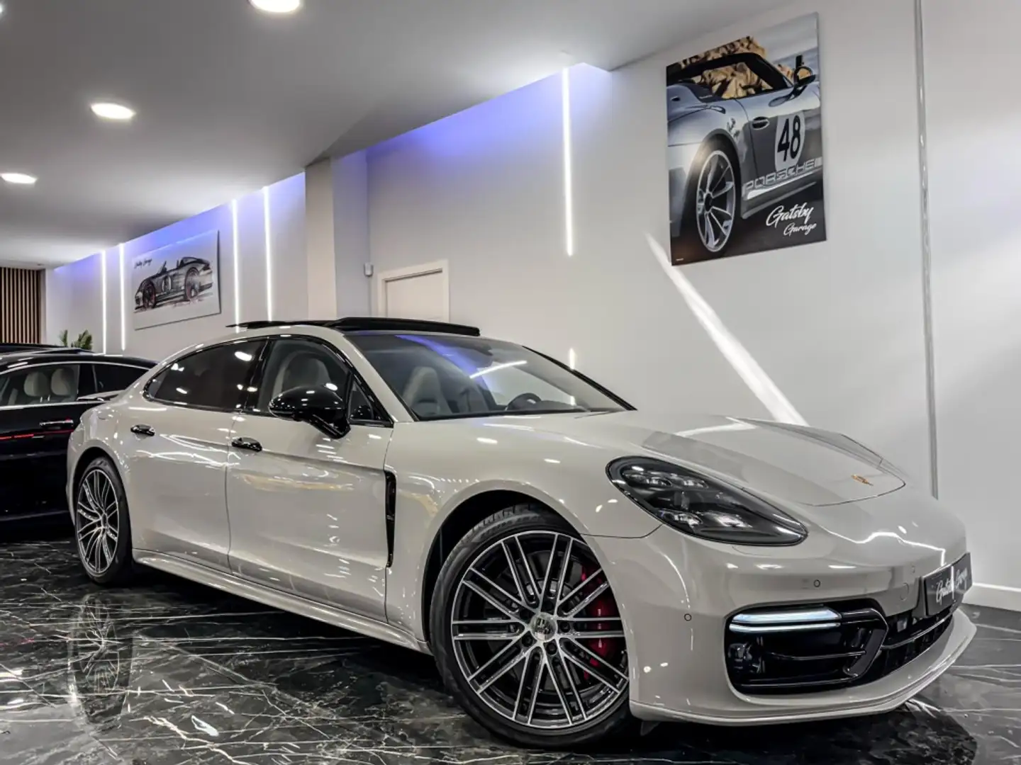 Porsche Panamera Turbo Executive Aut. Gris - 2