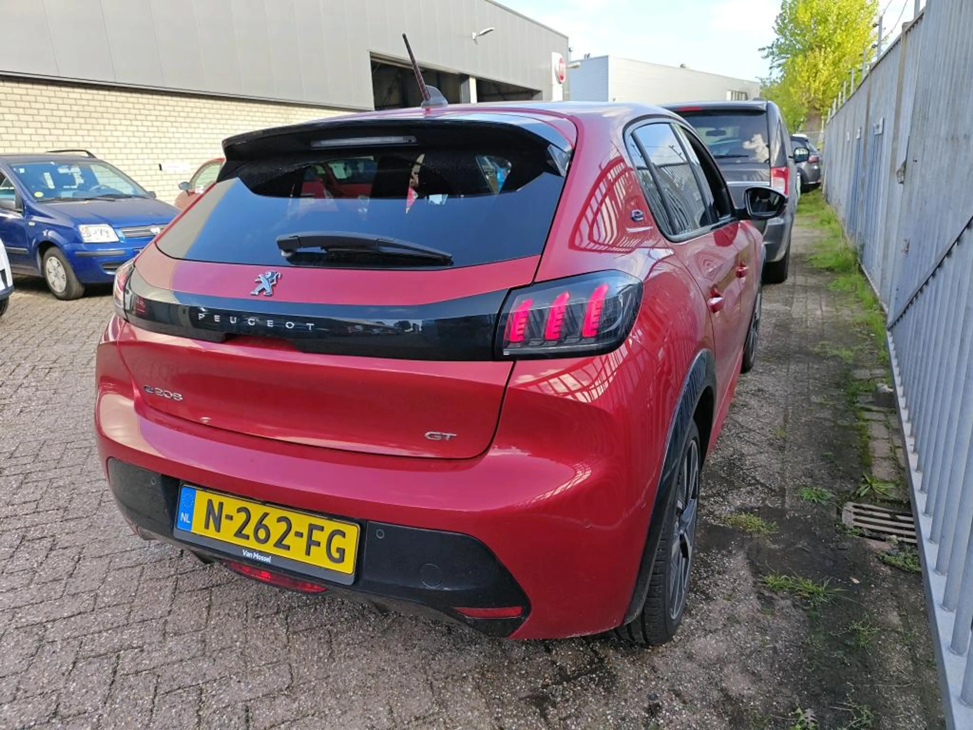 Peugeot e-208 EV GT 350 50 kWh | Fase 3 laden | Navigatie | Came — photo 4