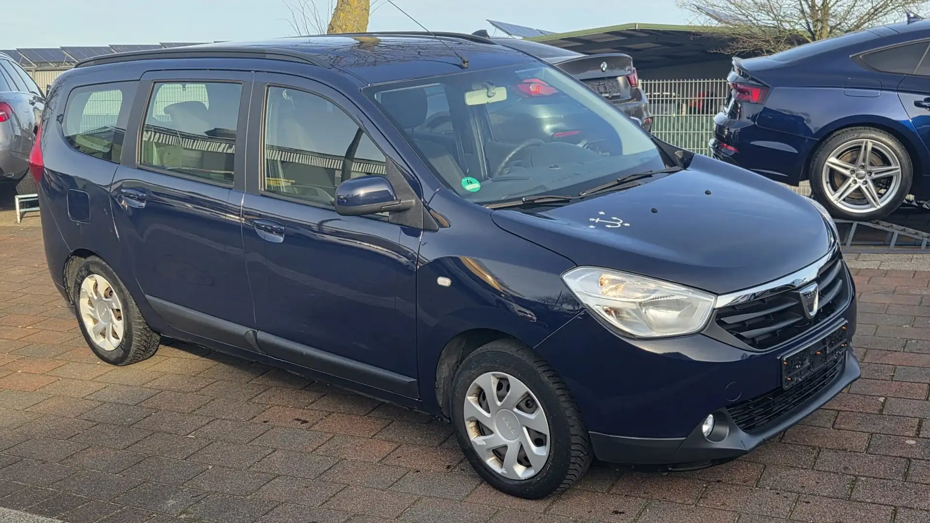 Dacia Lodgy Basis 2. Hand Klima Blau - 1