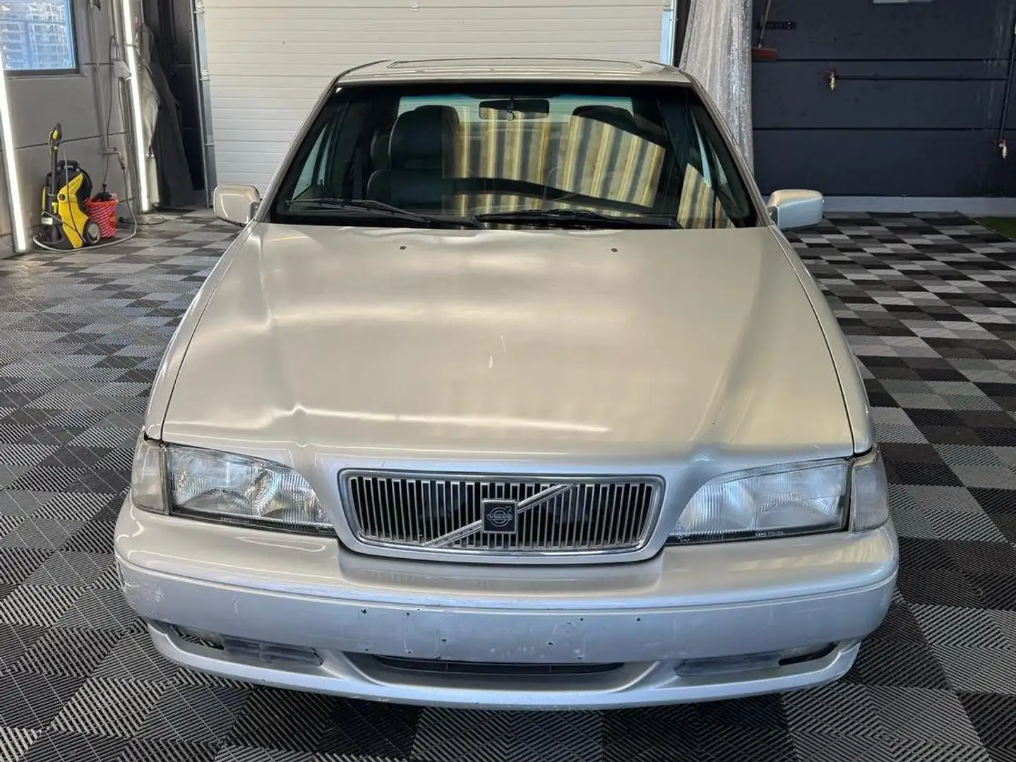 Volvo S70 2.5i benzine AUTOMATIQUE bj. 1999 320000km Grijs - 2