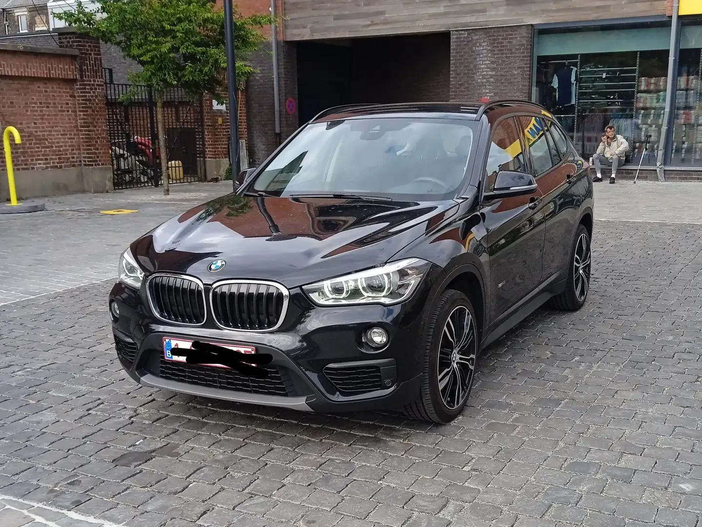 BMW X1 X1 1.5 d sDrive16 Noir - 2