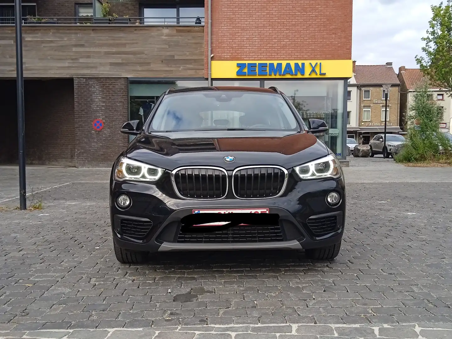BMW X1 X1 1.5 d sDrive16 Noir - 1