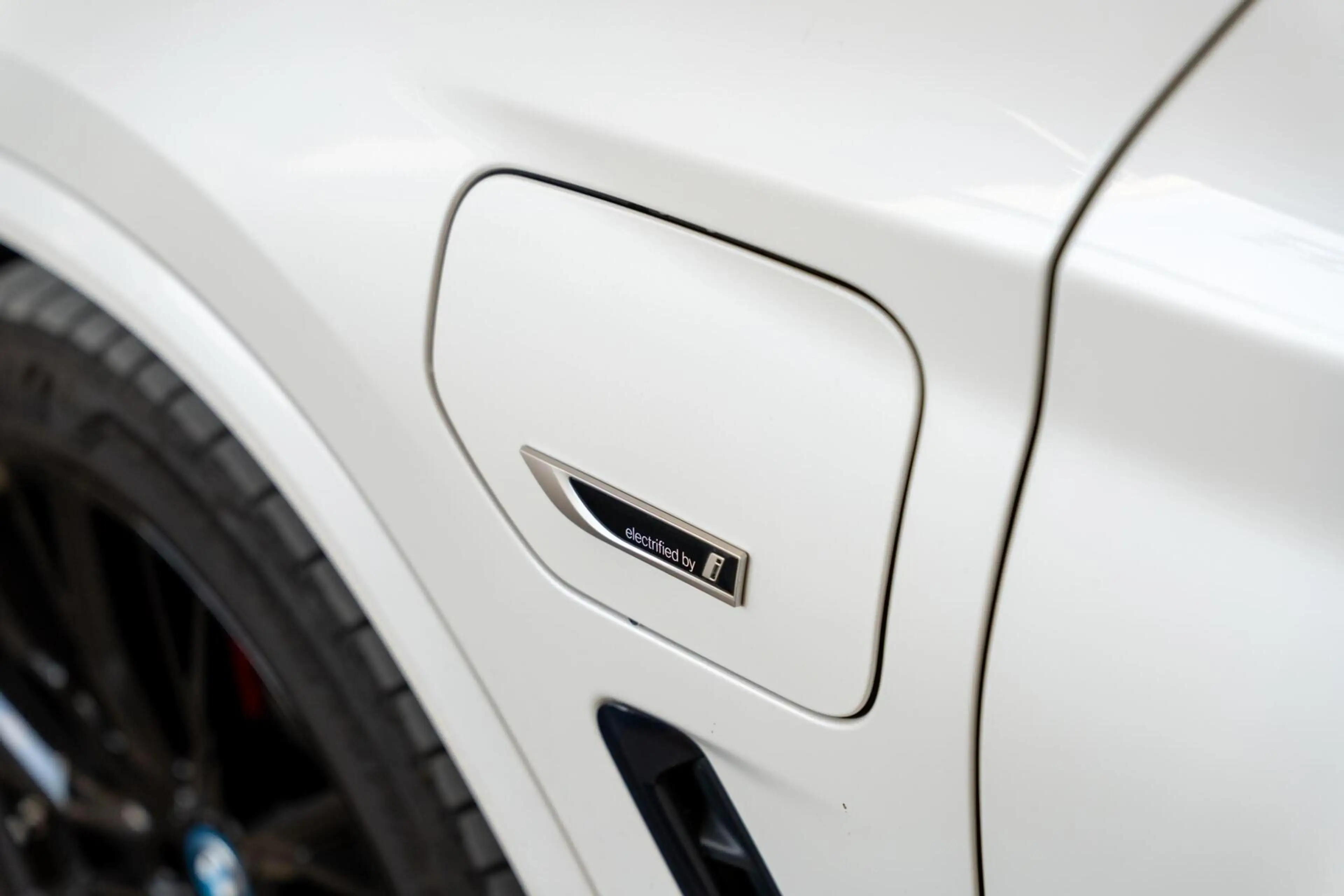 BMW X3 xDrive30e High Executive / M Sport Pro / Pano / HU — photo 44
