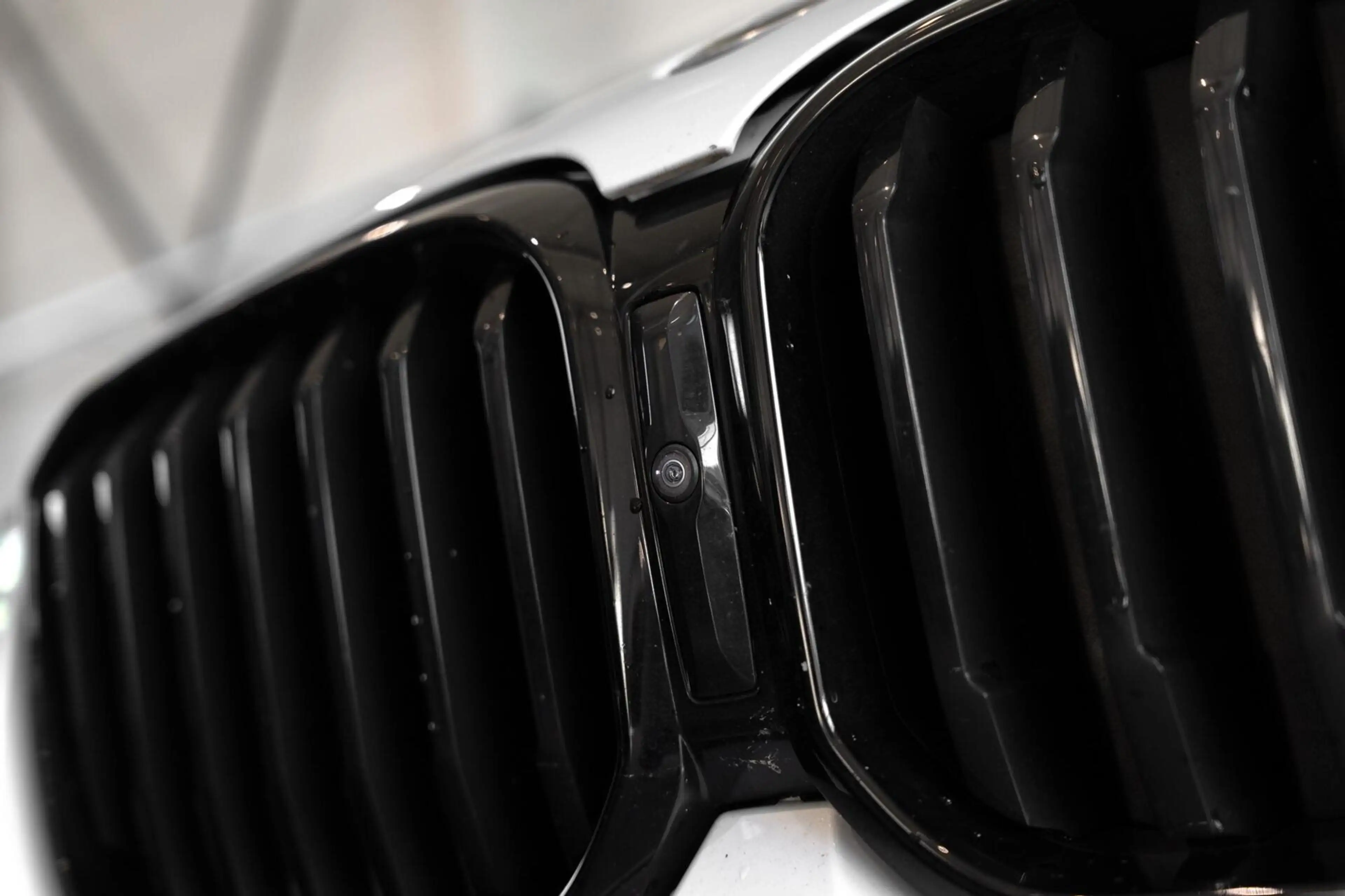 BMW X3 xDrive30e High Executive / M Sport Pro / Pano / HU — photo 28