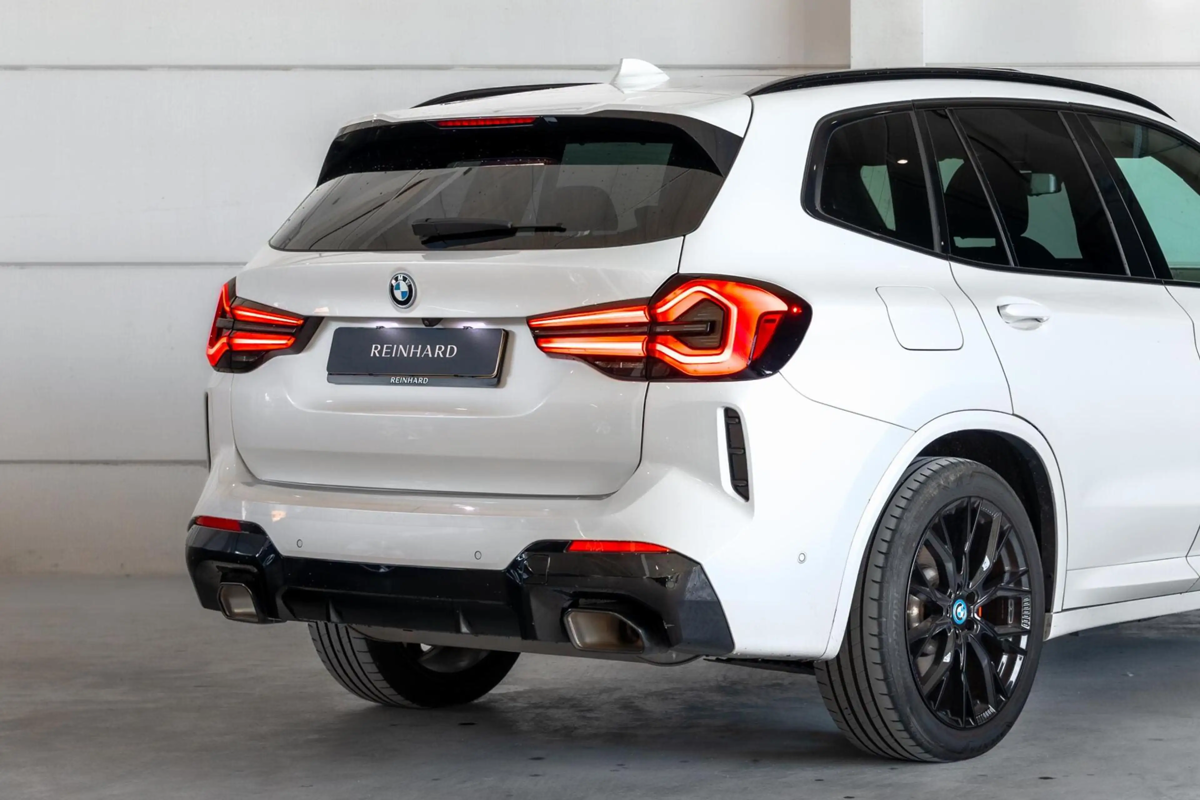 BMW X3 xDrive30e High Executive / M Sport Pro / Pano / HU — photo 8