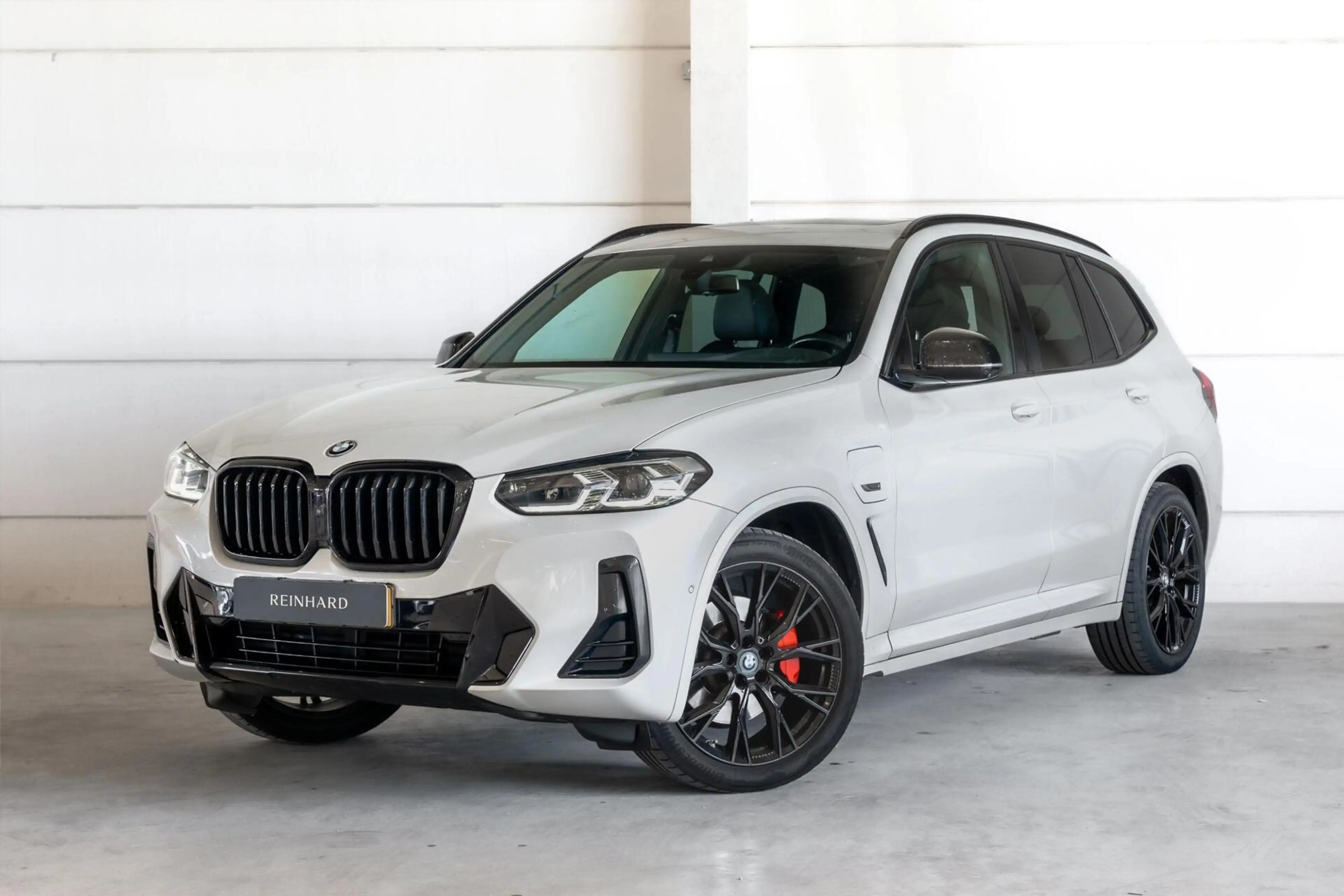 BMW X3 xDrive30e High Executive / M Sport Pro / Pano / HU — photo 48