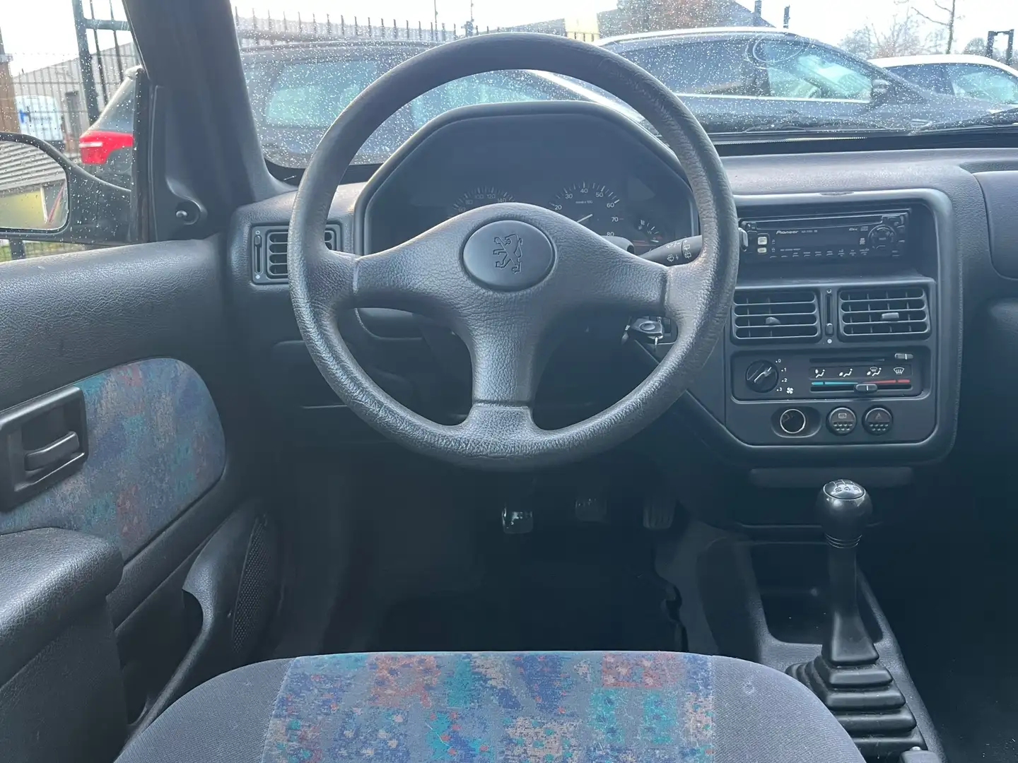 Peugeot 106 1.1 XR 60PK APK tot SEPTEMBER 2026 Radio CD speler Rood - 2