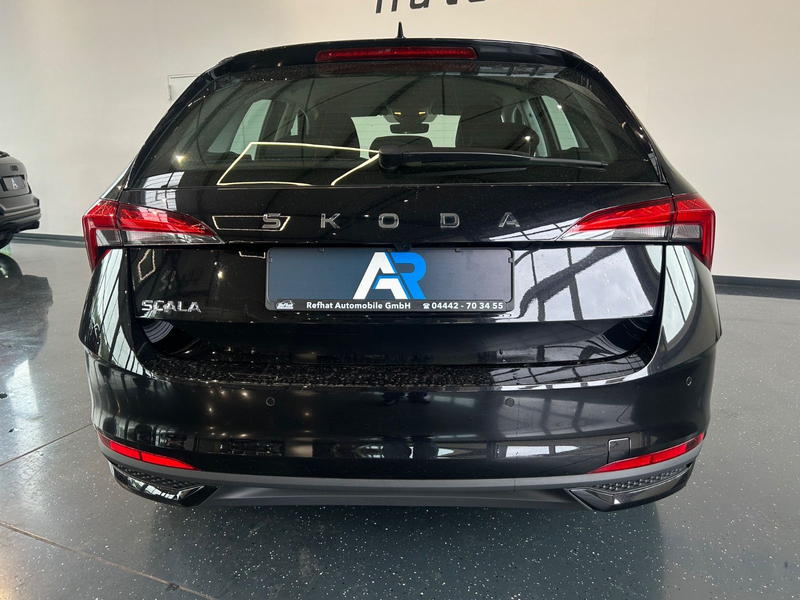 Skoda Scala Selection*PDC*SHZ*1. Hand*LED* — photo 9