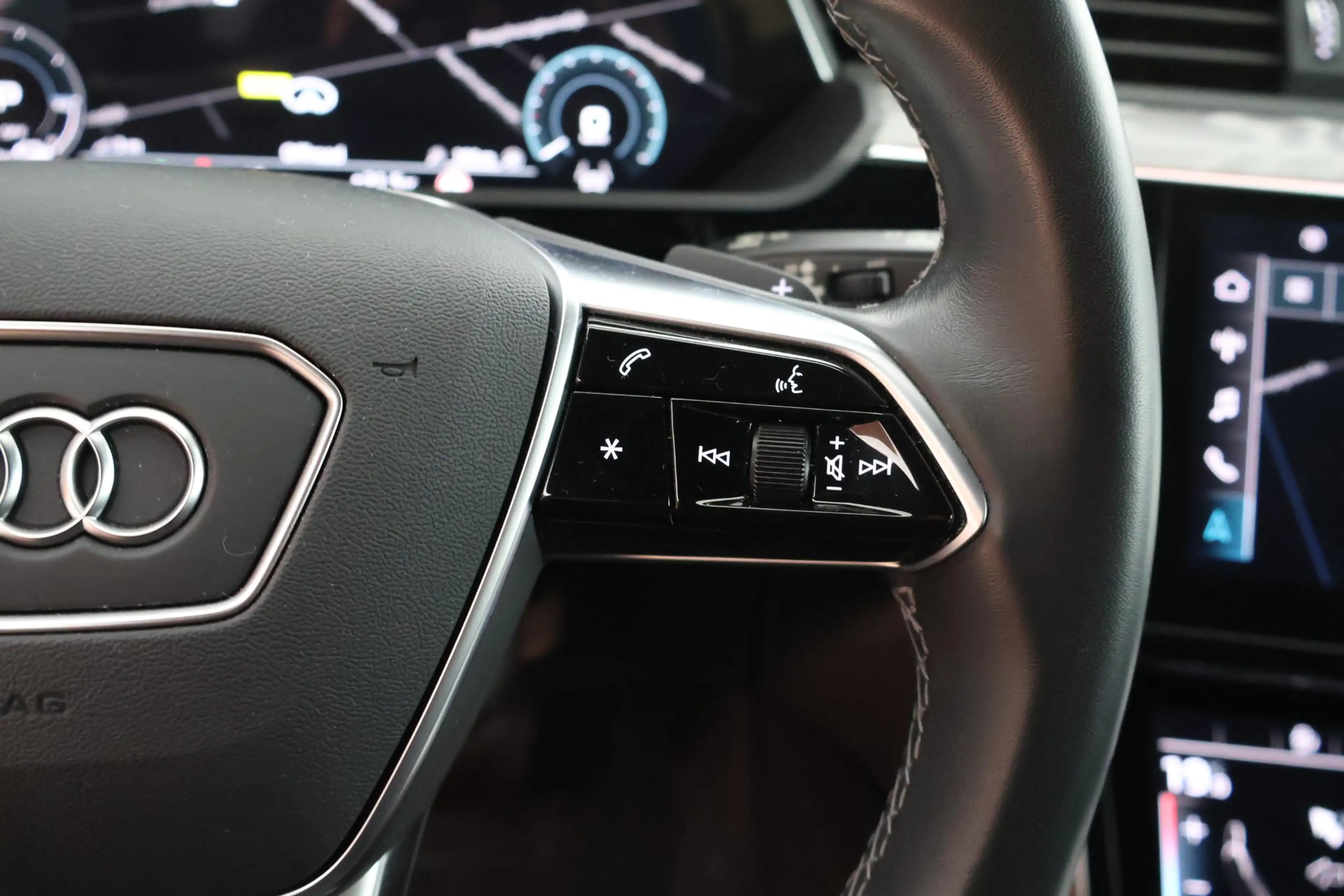 Audi Q8 e-tron 50 quattro 340pk Advanced Edition 95 kWh SOH 100% — photo 20