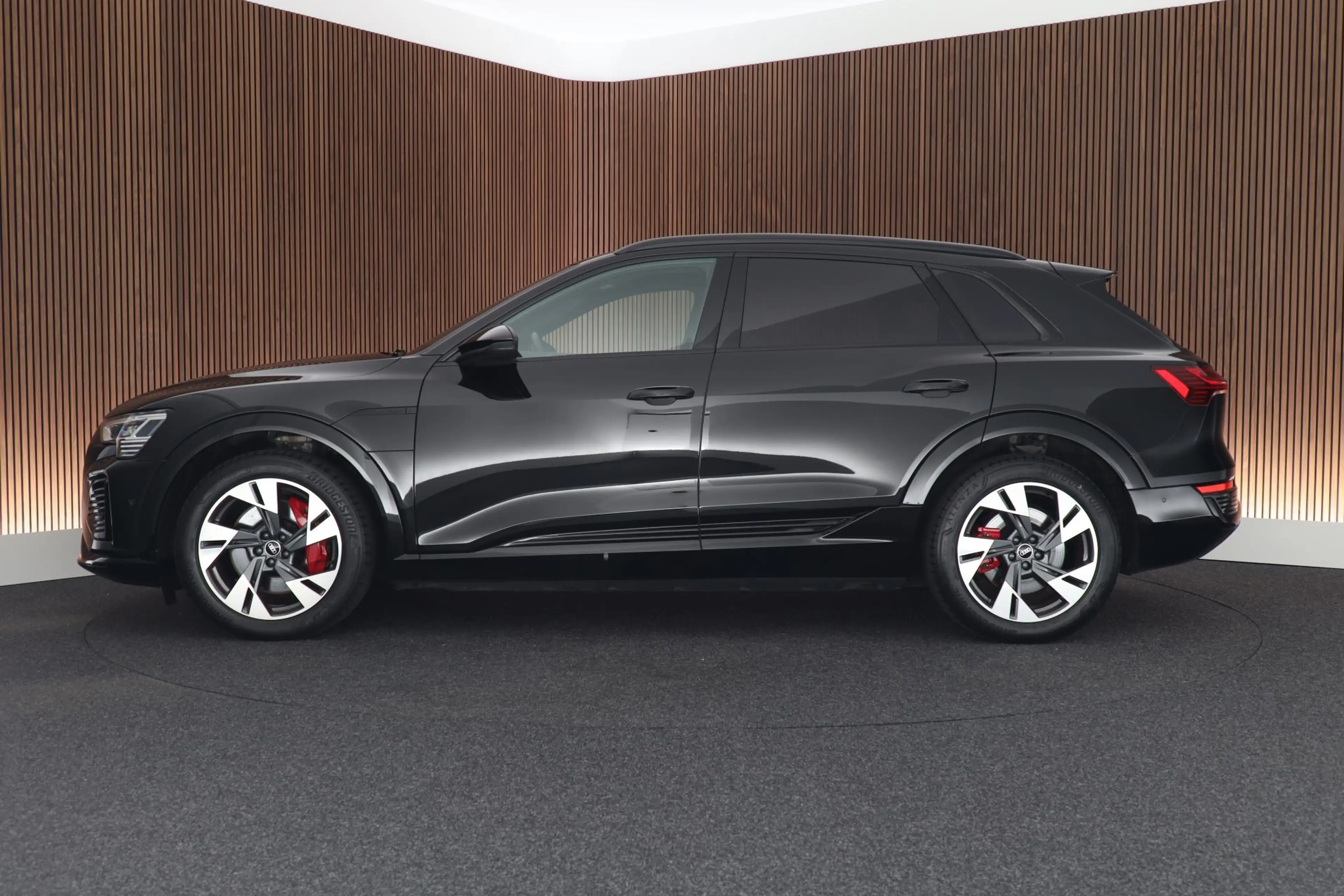 Audi Q8 e-tron 50 quattro 340pk Advanced Edition 95 kWh SOH 100% — photo 8