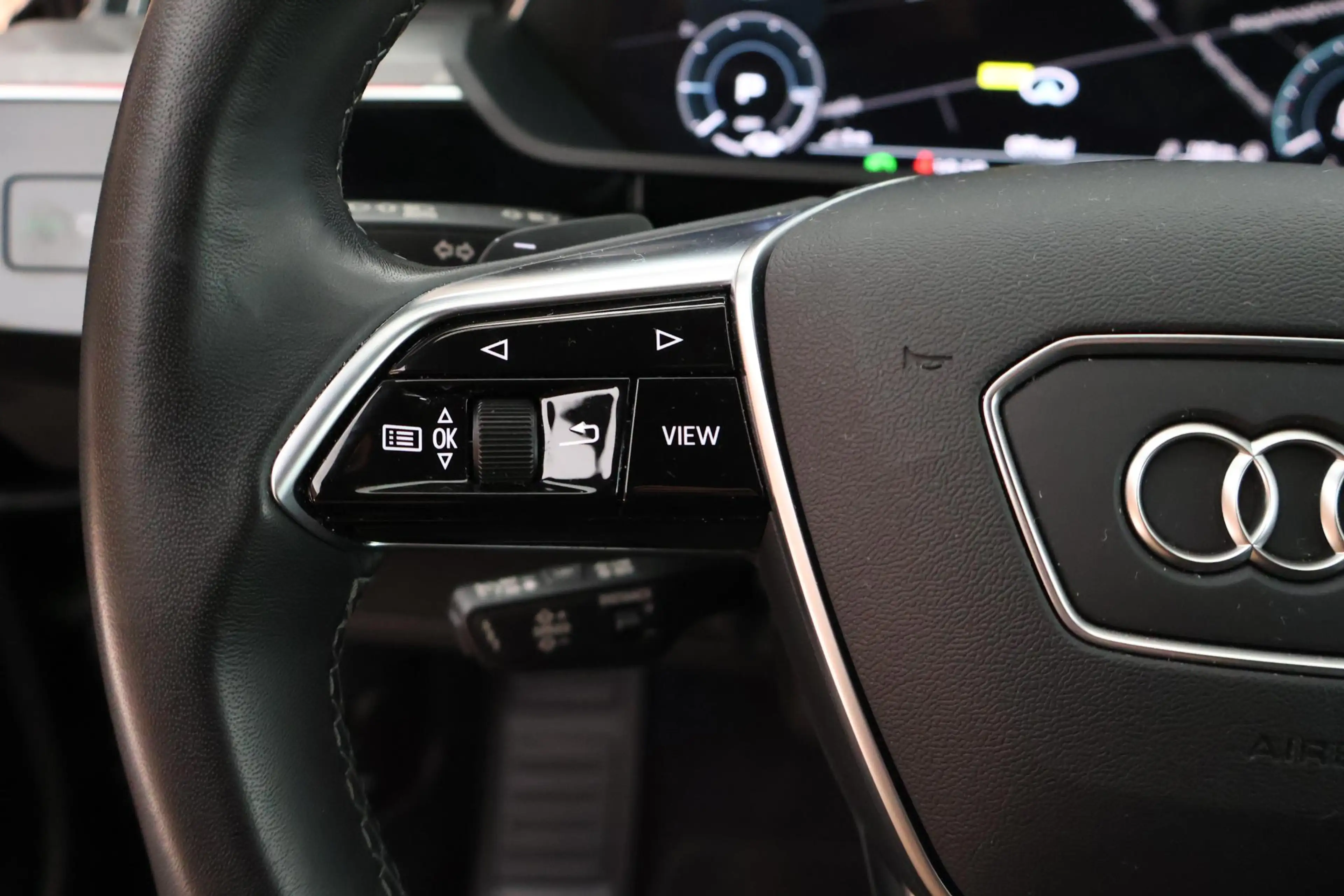 Audi Q8 e-tron 50 quattro 340pk Advanced Edition 95 kWh SOH 100% — photo 18