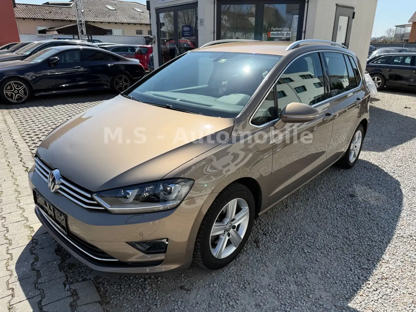 Volkswagen Golf Sportsvan Sportsvan VII Highline 1.4TSI*DSG*Bi-Xenon*SHZ* Gold - 1