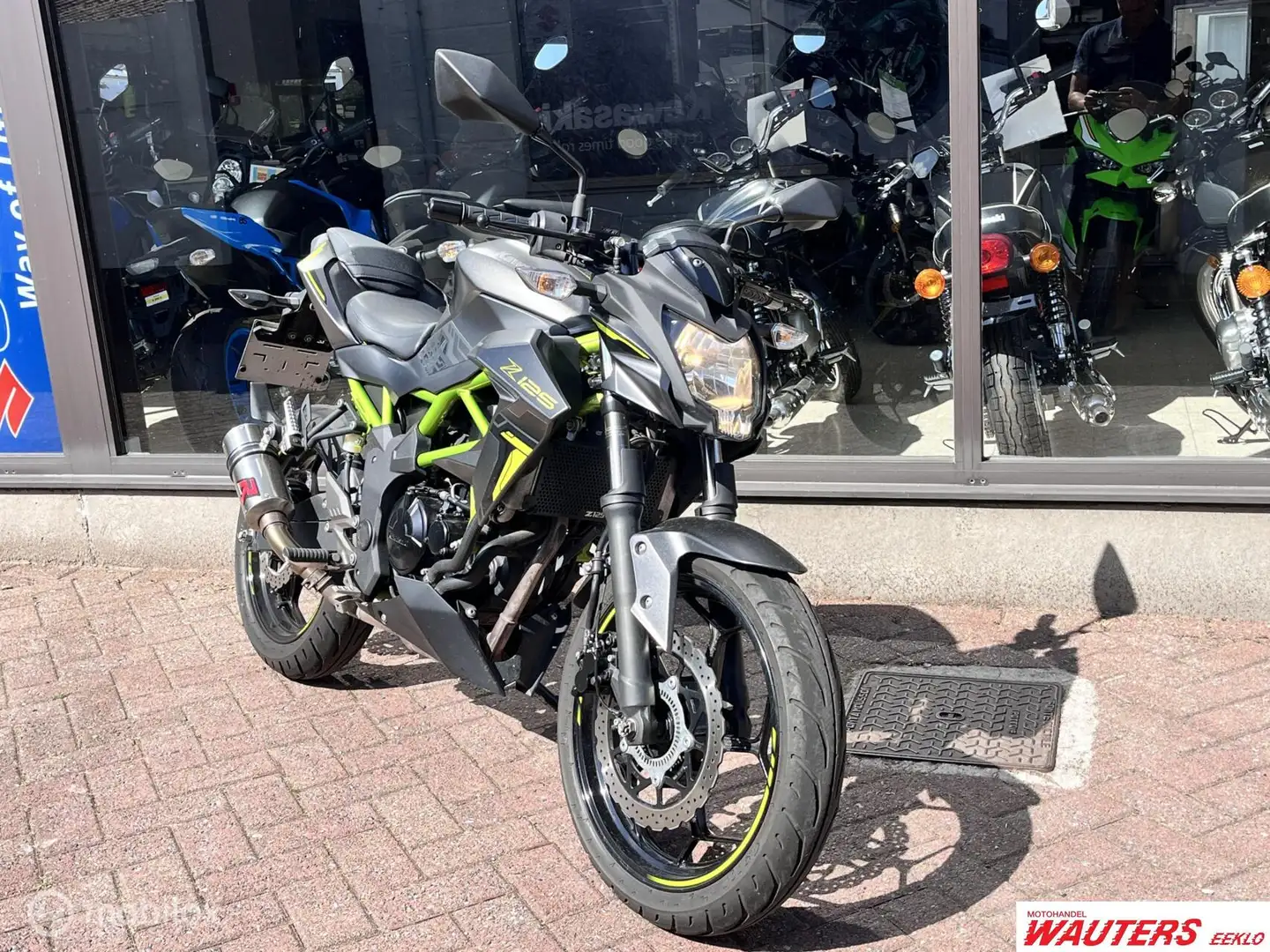 Kawasaki Z 125 Grijs - 2