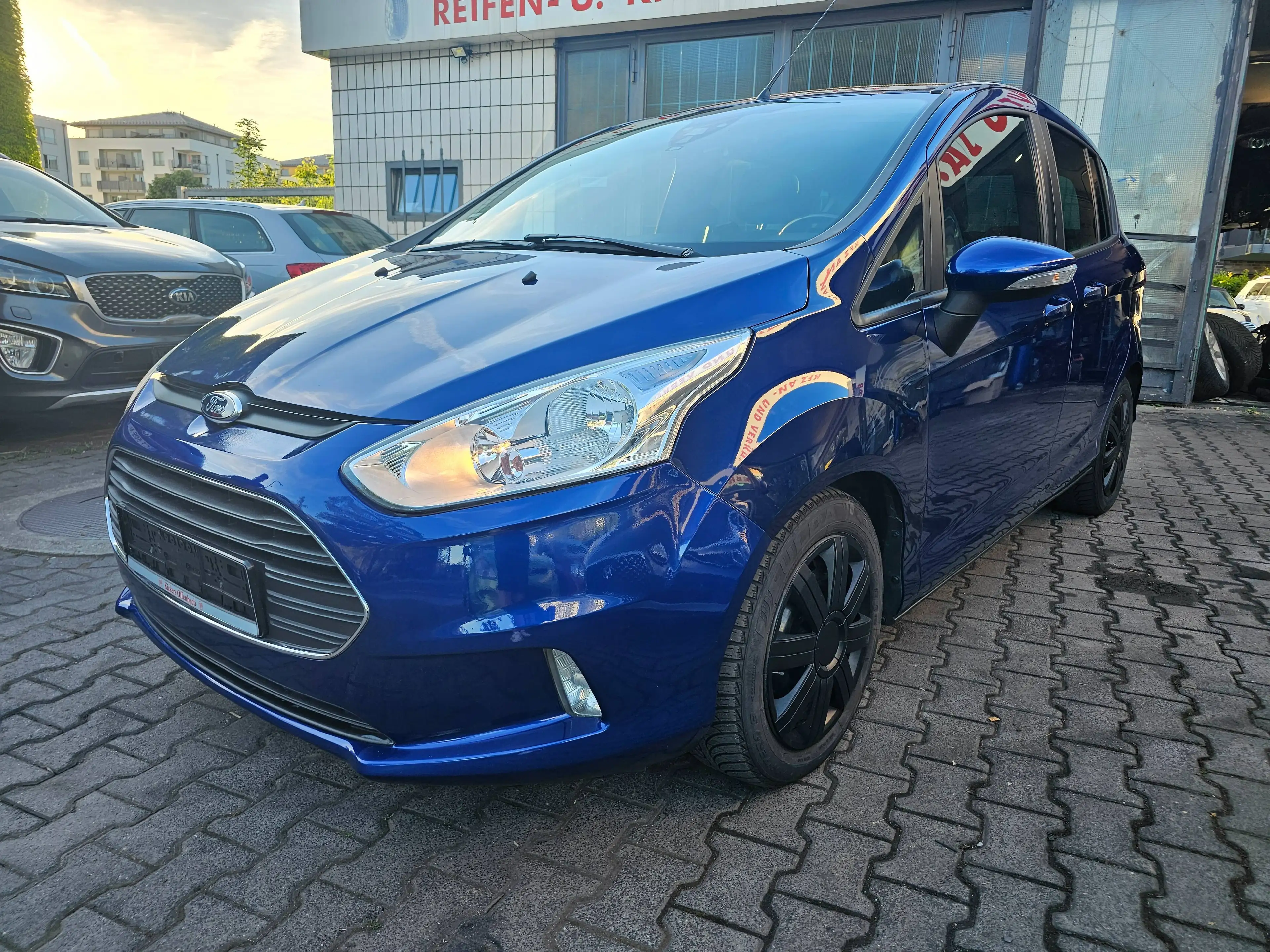Ford B-Max B-MAX 1.0 EcoBoost Titanium — photo 3