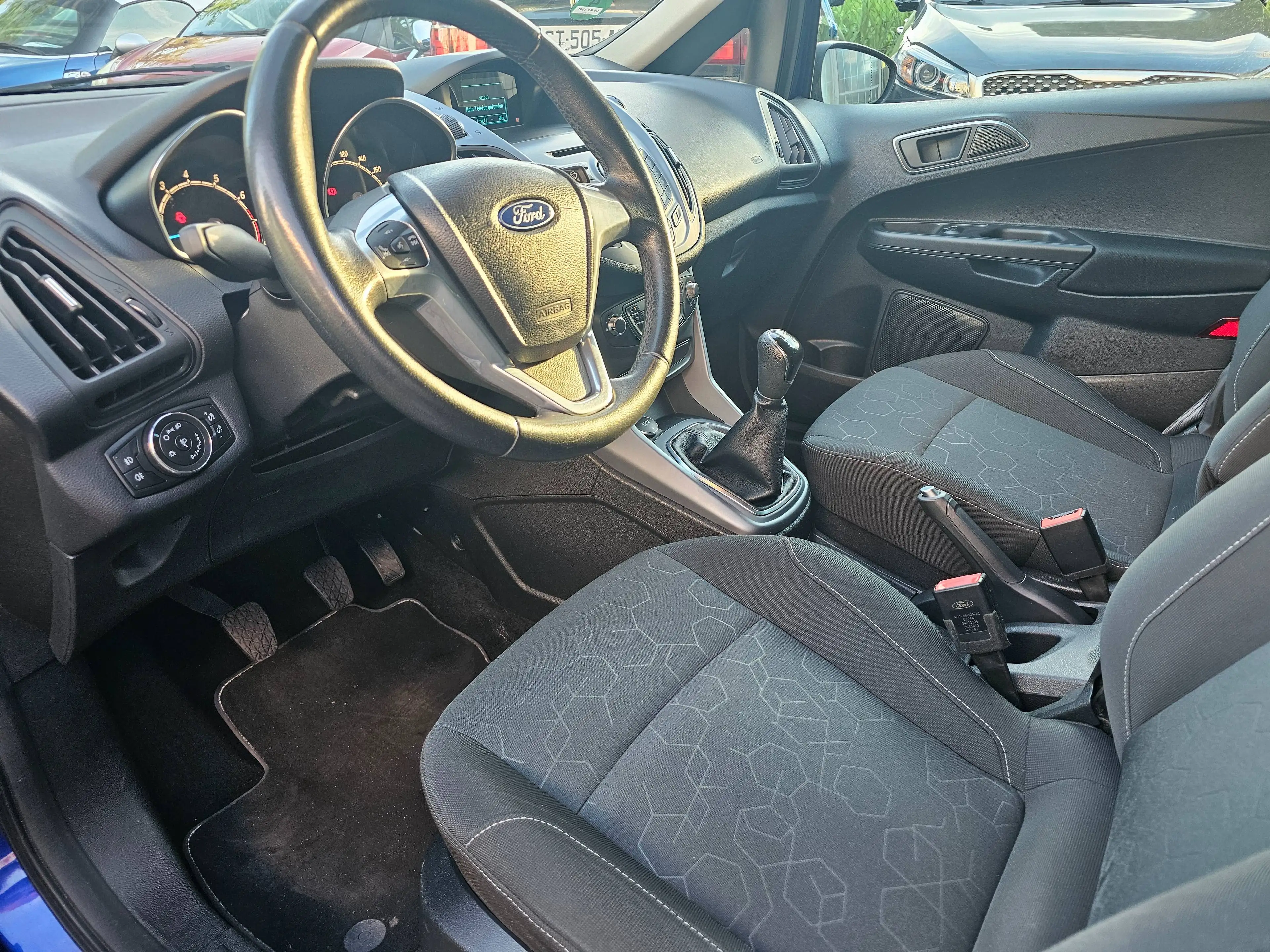 Ford B-Max B-MAX 1.0 EcoBoost Titanium — photo 8