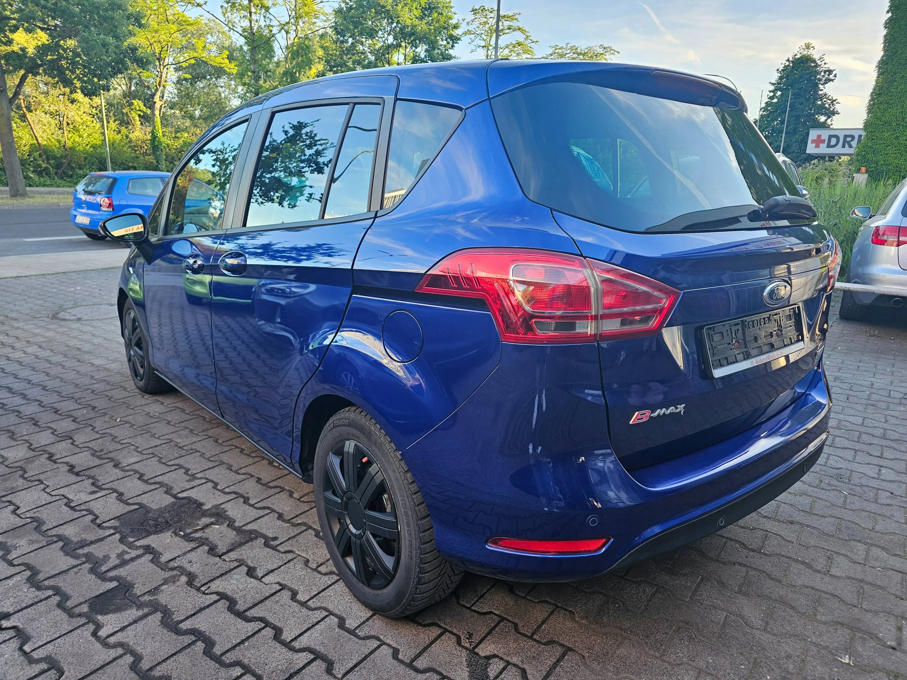 Ford B-Max B-MAX 1.0 EcoBoost Titanium — photo 4